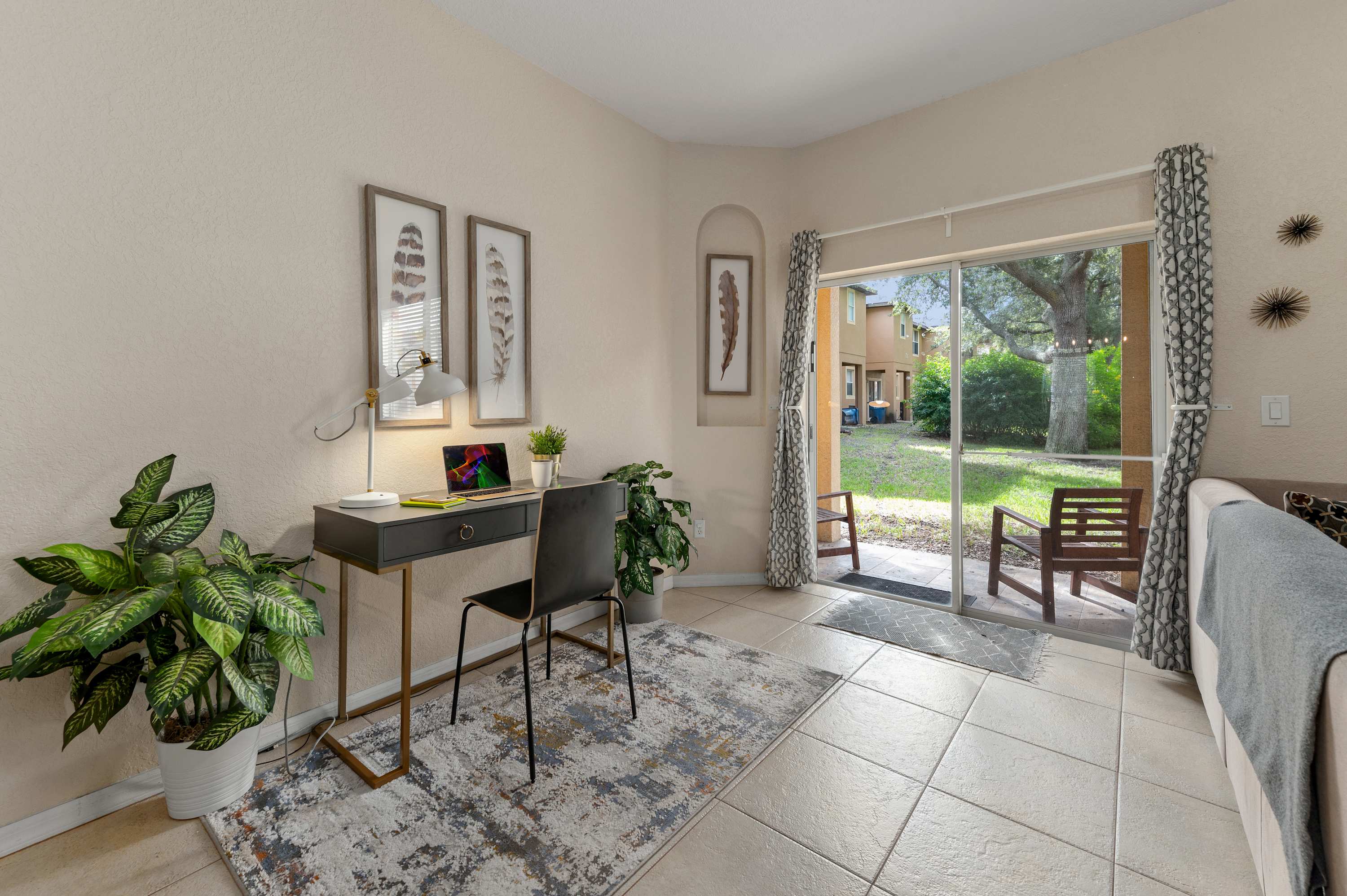 Family townhouse near Disney w/ game room