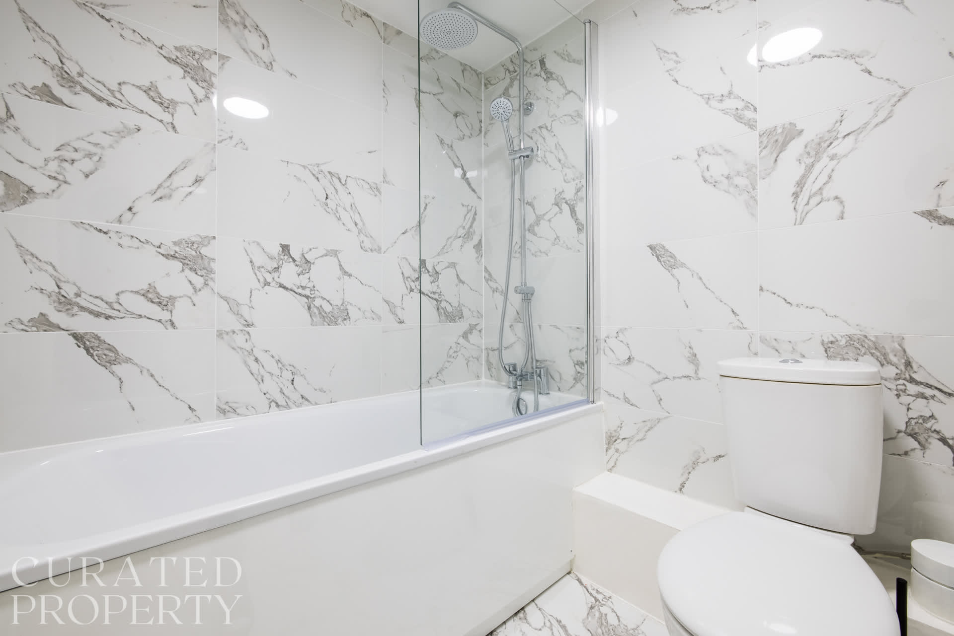 2 Bedroom Apartment - Shepherd's Bush in 112 Goldhawk Road W12 8HD - Property image 16 - VivreStays