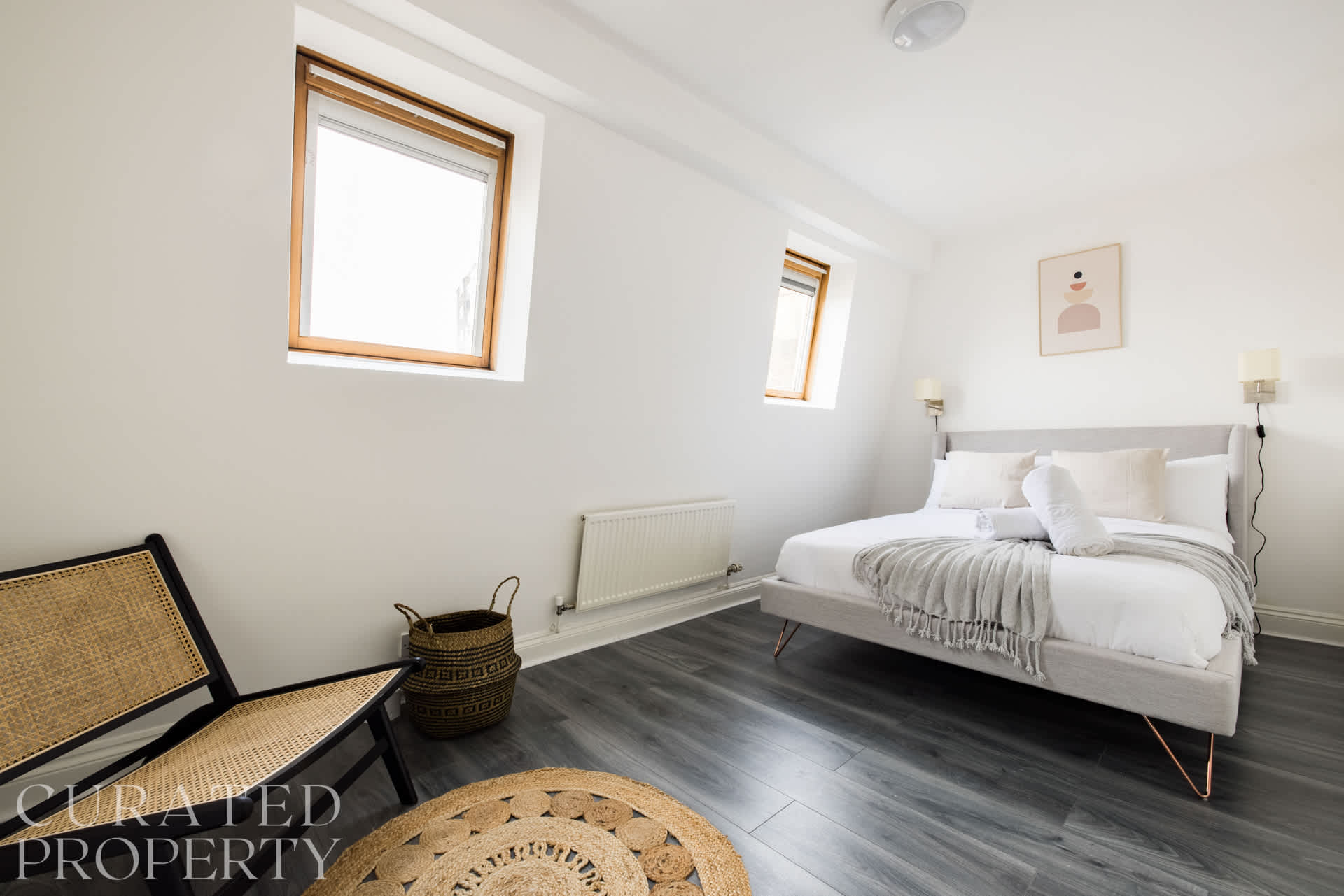 2 Bedroom Apartment - Shepherd's Bush in 112 Goldhawk Road W12 8HD - Property image 2 - VivreStays