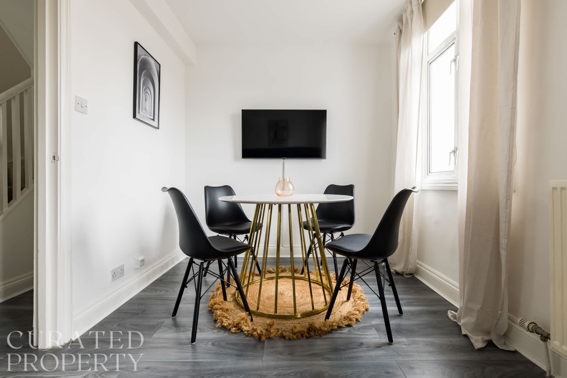 2 Bedroom Apartment - Shepherd's Bush in 112 Goldhawk Road W12 8HD - Property image 7 - VivreStays