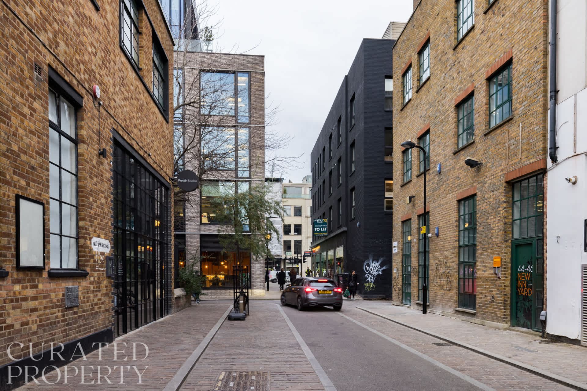 Bright Industrial Loft - Central Shoreditch in New Inn Yard 36-42 EC2A 3EY - Property image 18 - VivreStays