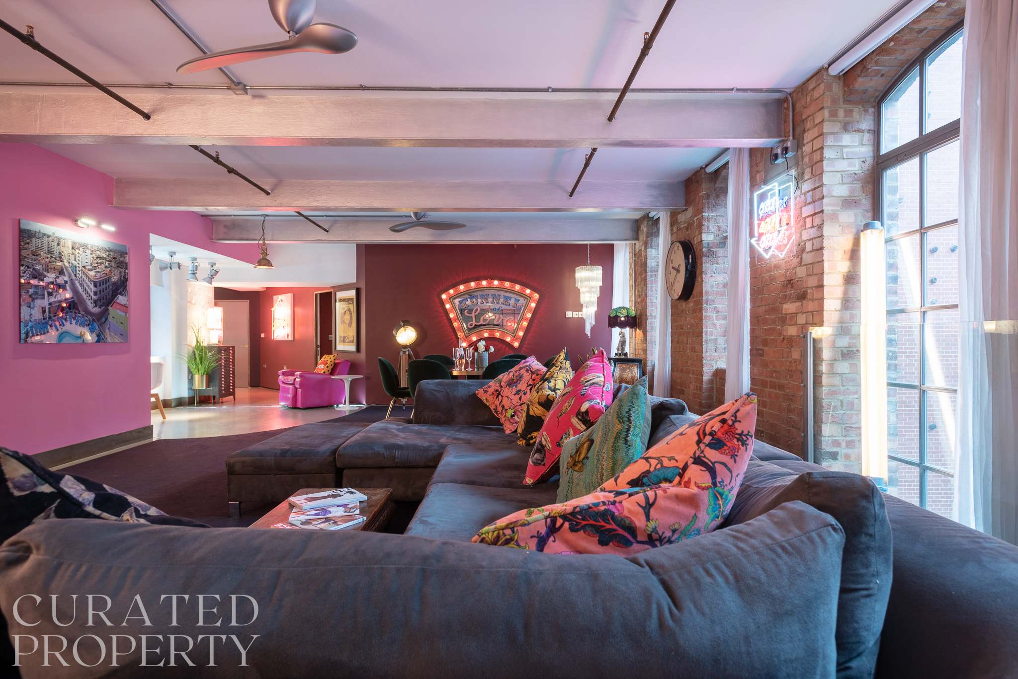 View Luxurious Loft Central Soho - 3 Bedrooms & Office! in 10 Richmond Mews W1D 3DD Luxurious Loft Central Soho - 3 Bedrooms & Office! in 10 Richmond Mews W1D 3DD - Property image 6 - VivreStays