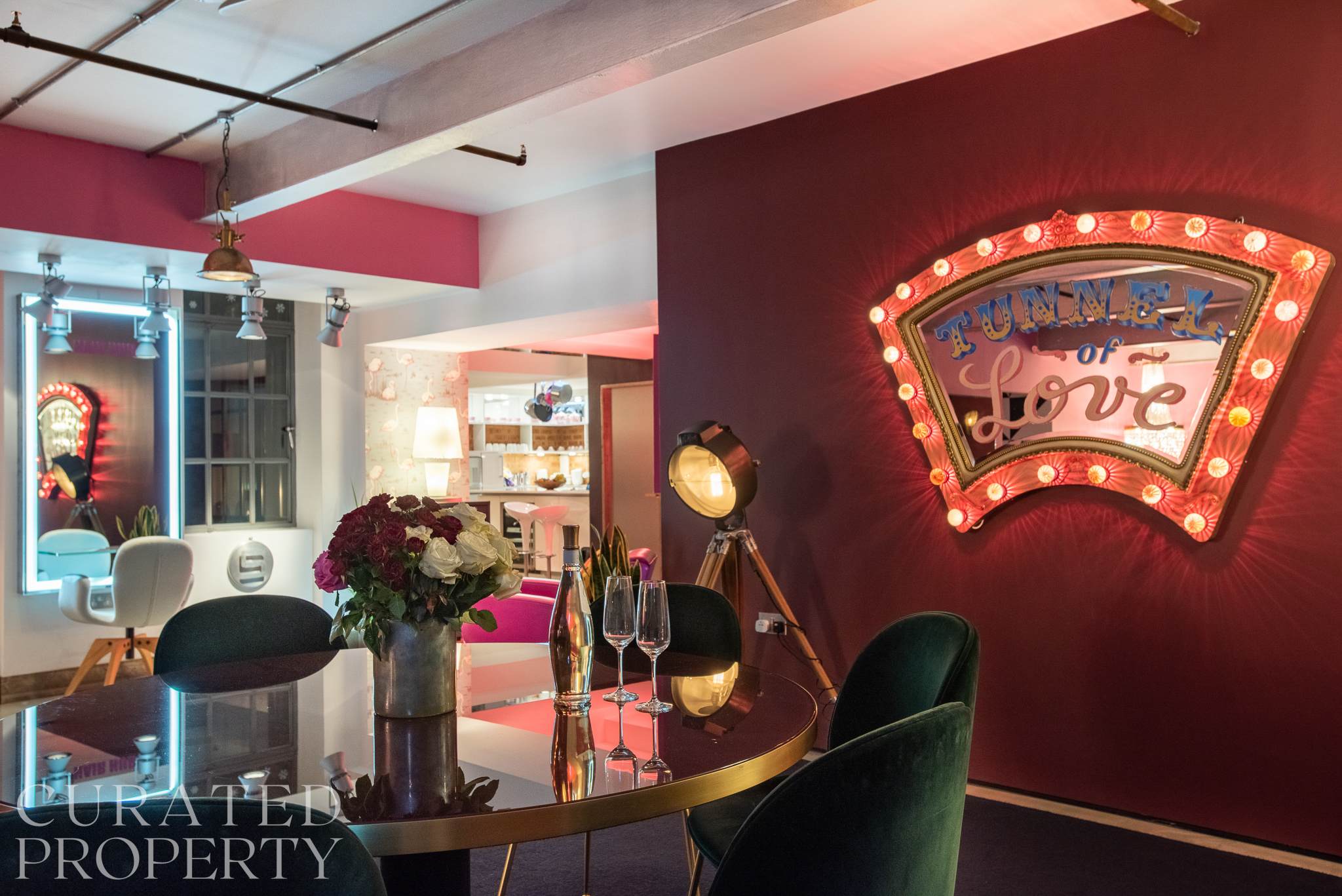 View Luxurious Loft Central Soho - 3 Bedrooms & Office! in 10 Richmond Mews W1D 3DD Luxurious Loft Central Soho - 3 Bedrooms & Office! in 10 Richmond Mews W1D 3DD - Property image 8 - VivreStays