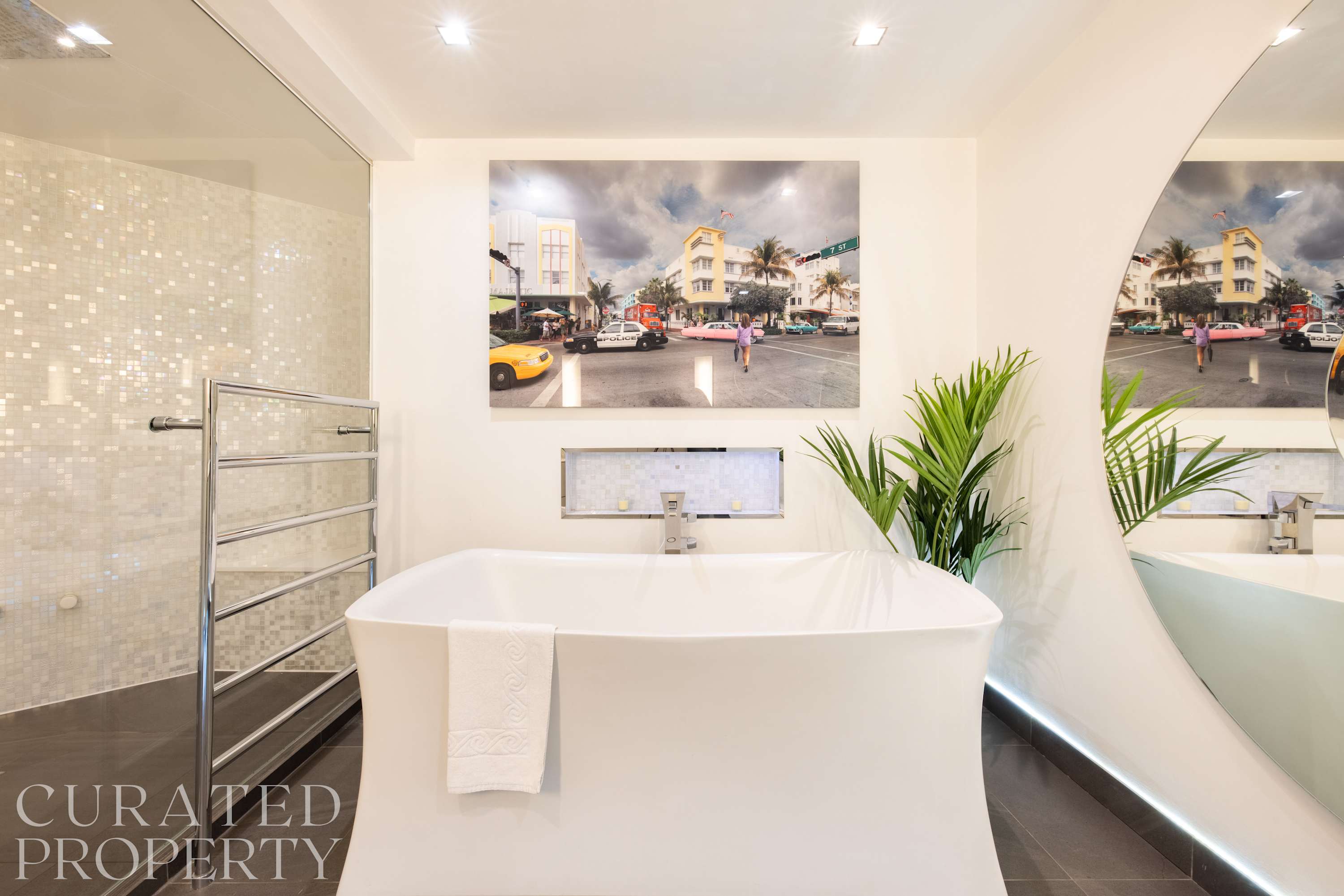 View Luxurious Loft Central Soho - 3 Bedrooms & Office! in 10 Richmond Mews W1D 3DD Luxurious Loft Central Soho - 3 Bedrooms & Office! in 10 Richmond Mews W1D 3DD - Property image 13 - VivreStays