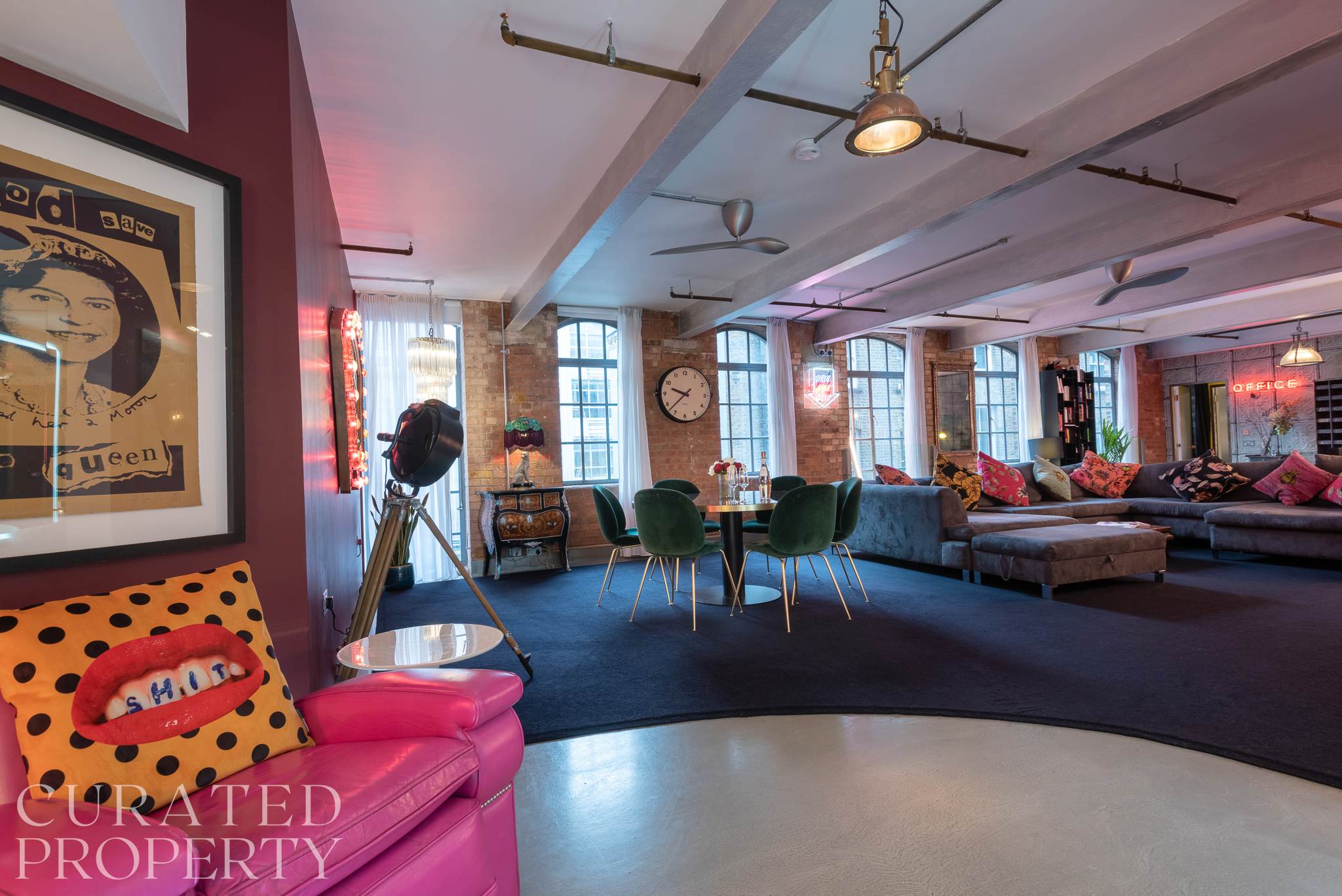 View Luxurious Loft Central Soho - 3 Bedrooms & Office! in 10 Richmond Mews W1D 3DD Luxurious Loft Central Soho - 3 Bedrooms & Office! in 10 Richmond Mews W1D 3DD - Property image 20 - VivreStays