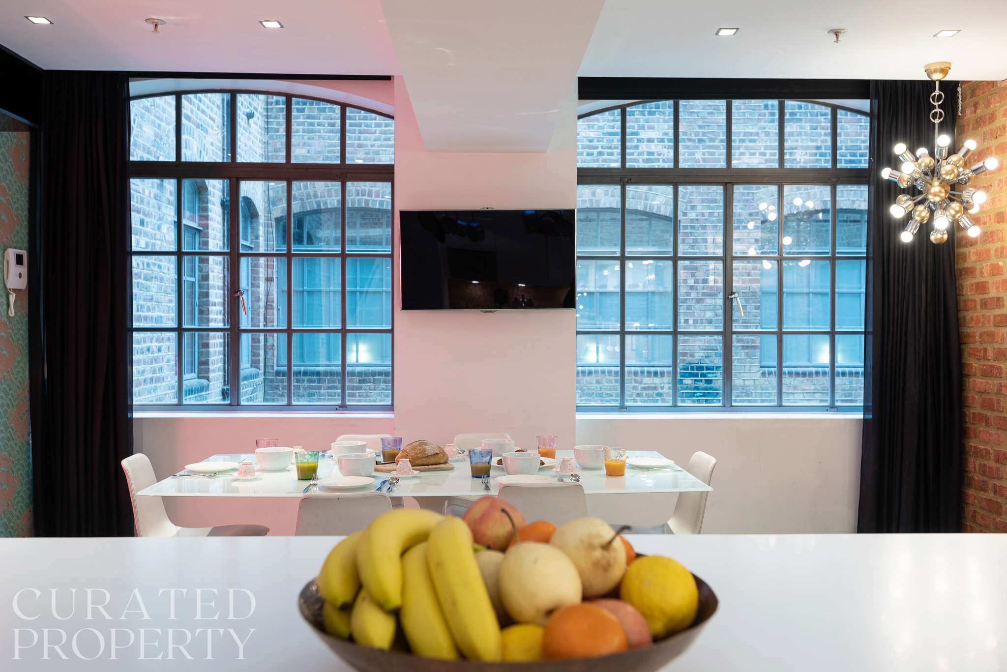 View Luxurious Loft Central Soho - 3 Bedrooms & Office! in 10 Richmond Mews W1D 3DD Luxurious Loft Central Soho - 3 Bedrooms & Office! in 10 Richmond Mews W1D 3DD - Property image 26 - VivreStays
