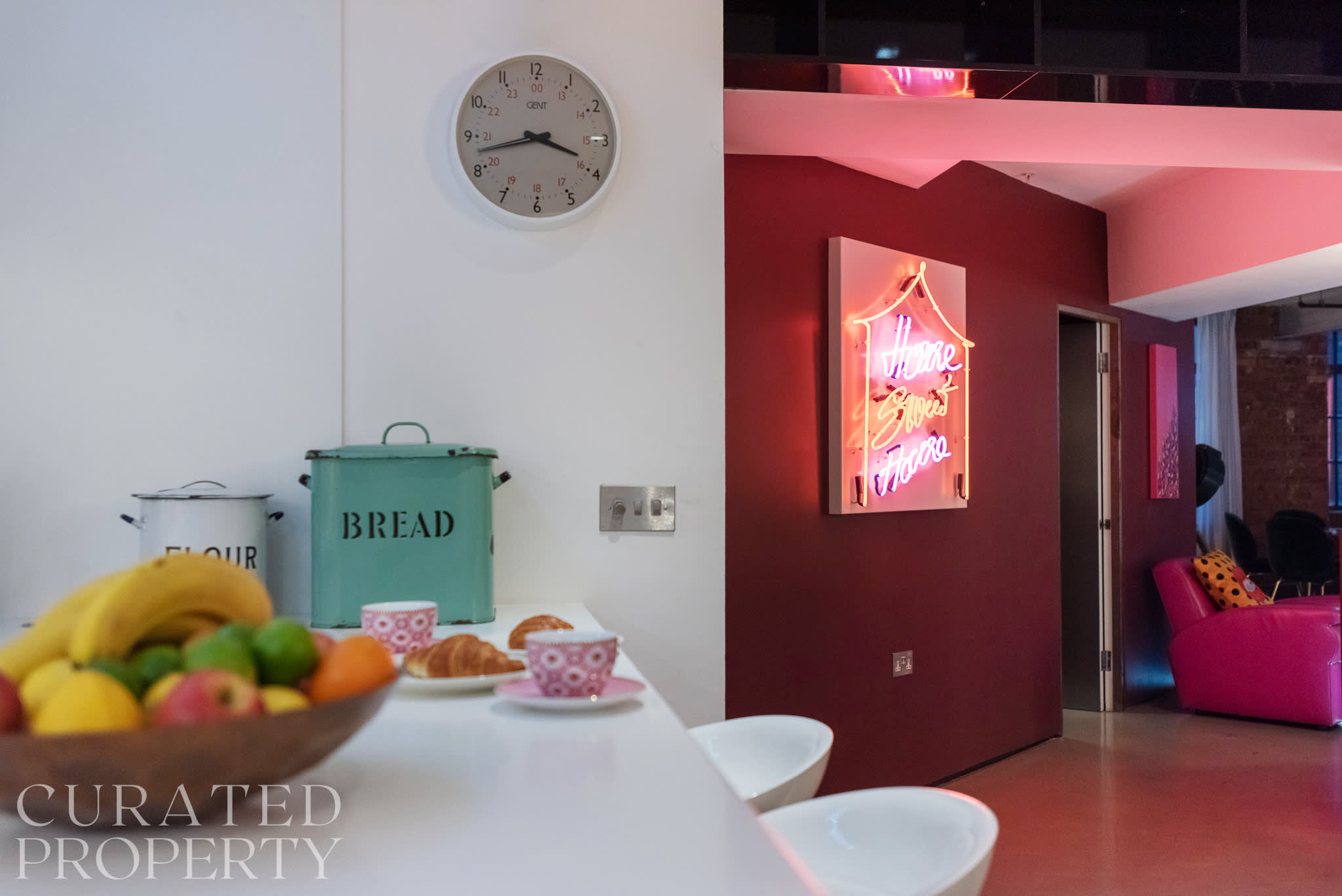 View Luxurious Loft Central Soho - 3 Bedrooms & Office! in 10 Richmond Mews W1D 3DD Luxurious Loft Central Soho - 3 Bedrooms & Office! in 10 Richmond Mews W1D 3DD - Property image 31 - VivreStays