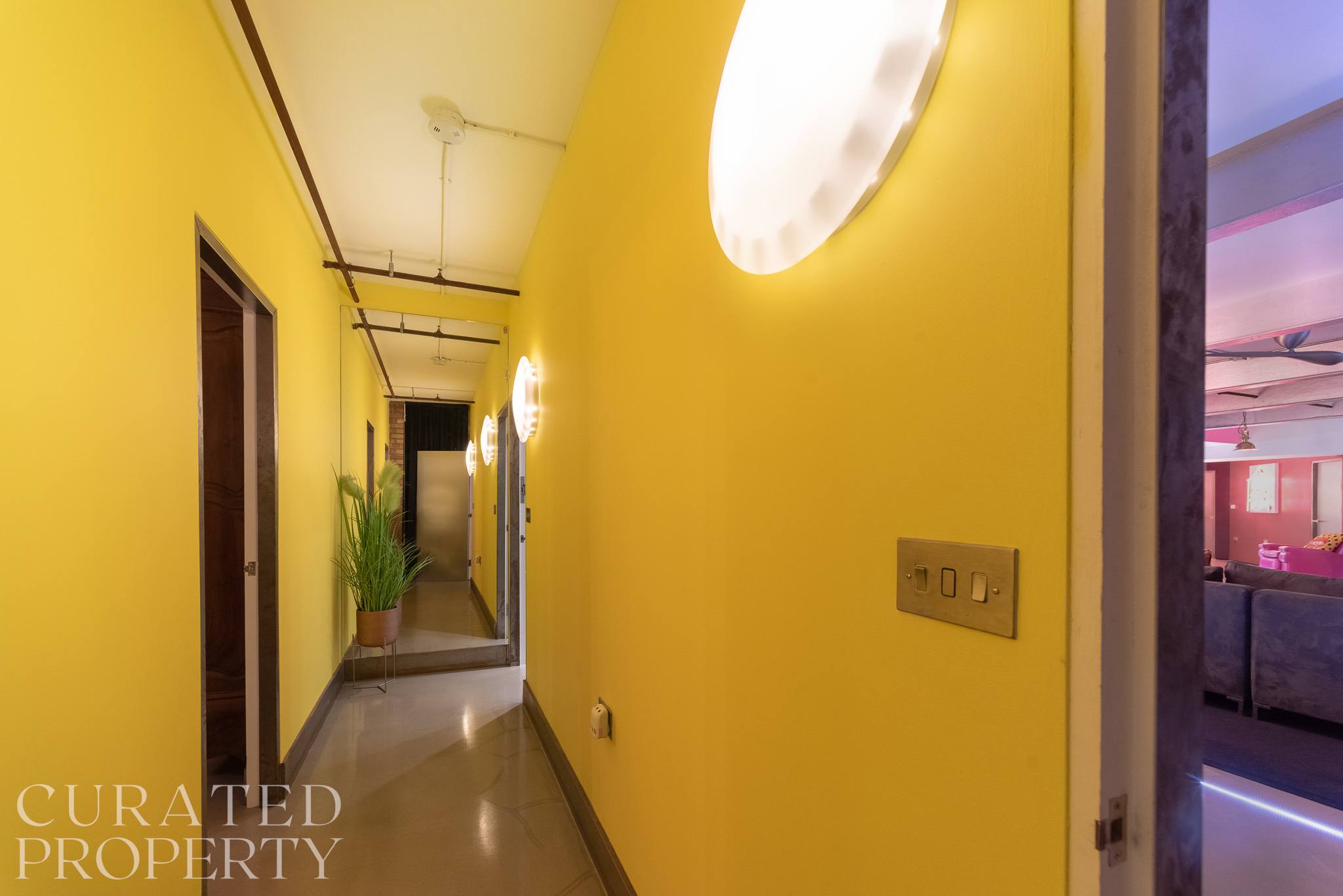 View Luxurious Loft Central Soho - 3 Bedrooms & Office! in 10 Richmond Mews W1D 3DD Luxurious Loft Central Soho - 3 Bedrooms & Office! in 10 Richmond Mews W1D 3DD - Property image 38 - VivreStays