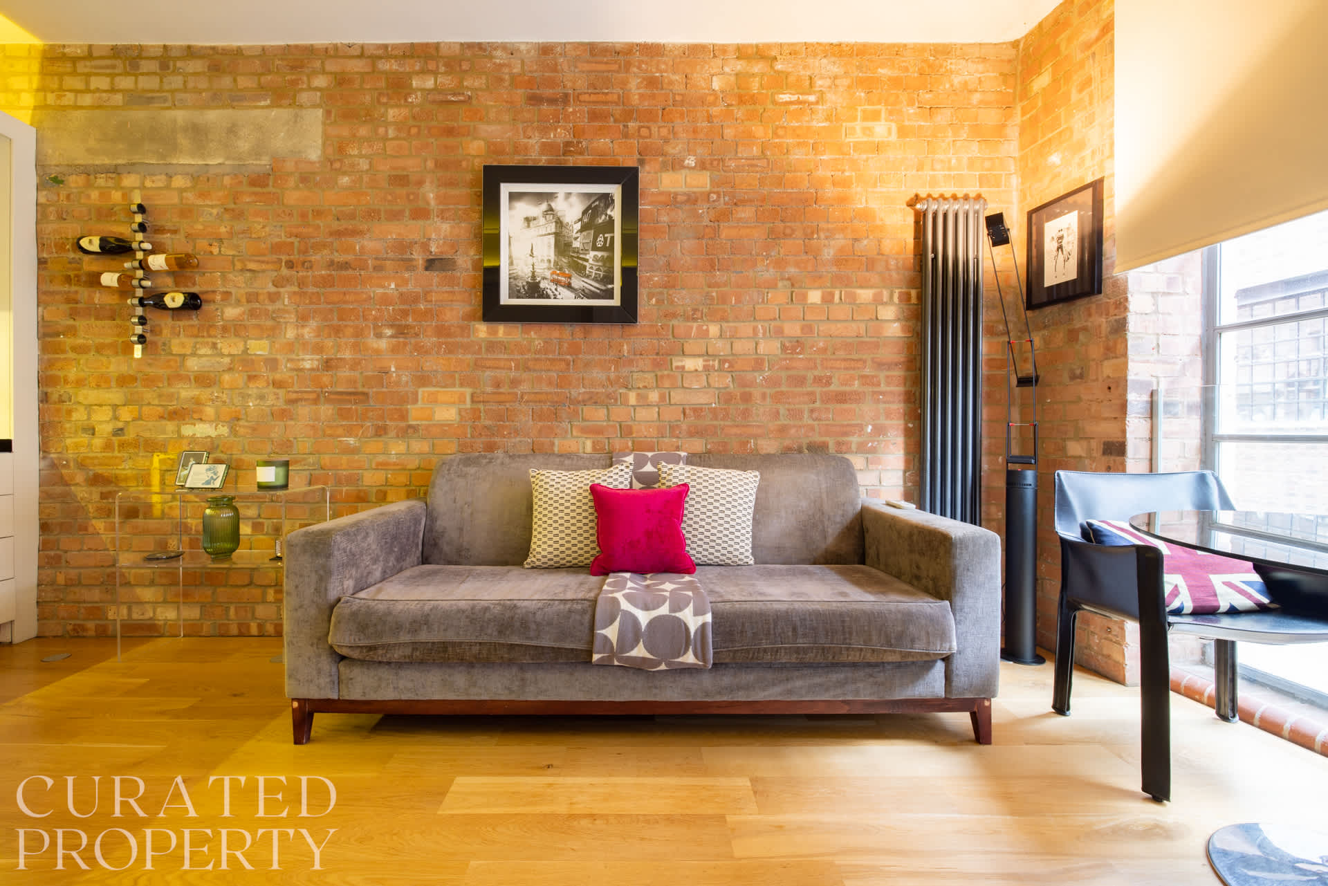 Central Soho Lofts with Lift,  AirCon & Concierge serviced apartment - UK - VivreStays