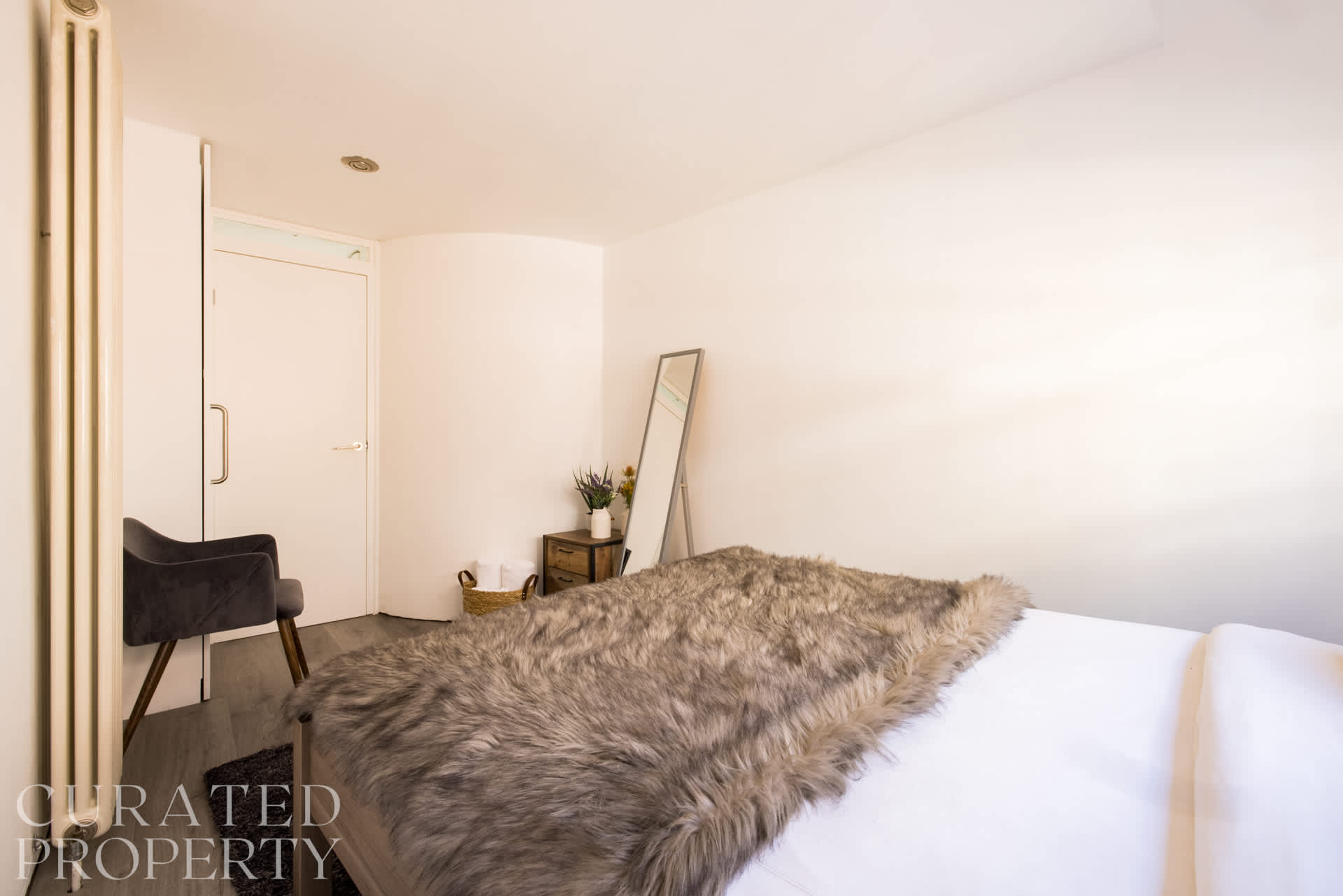 Soho Warehouse Loft with Concierge & Lift in Richmond Mews W1D 3DD - Property image 16 - VivreStays