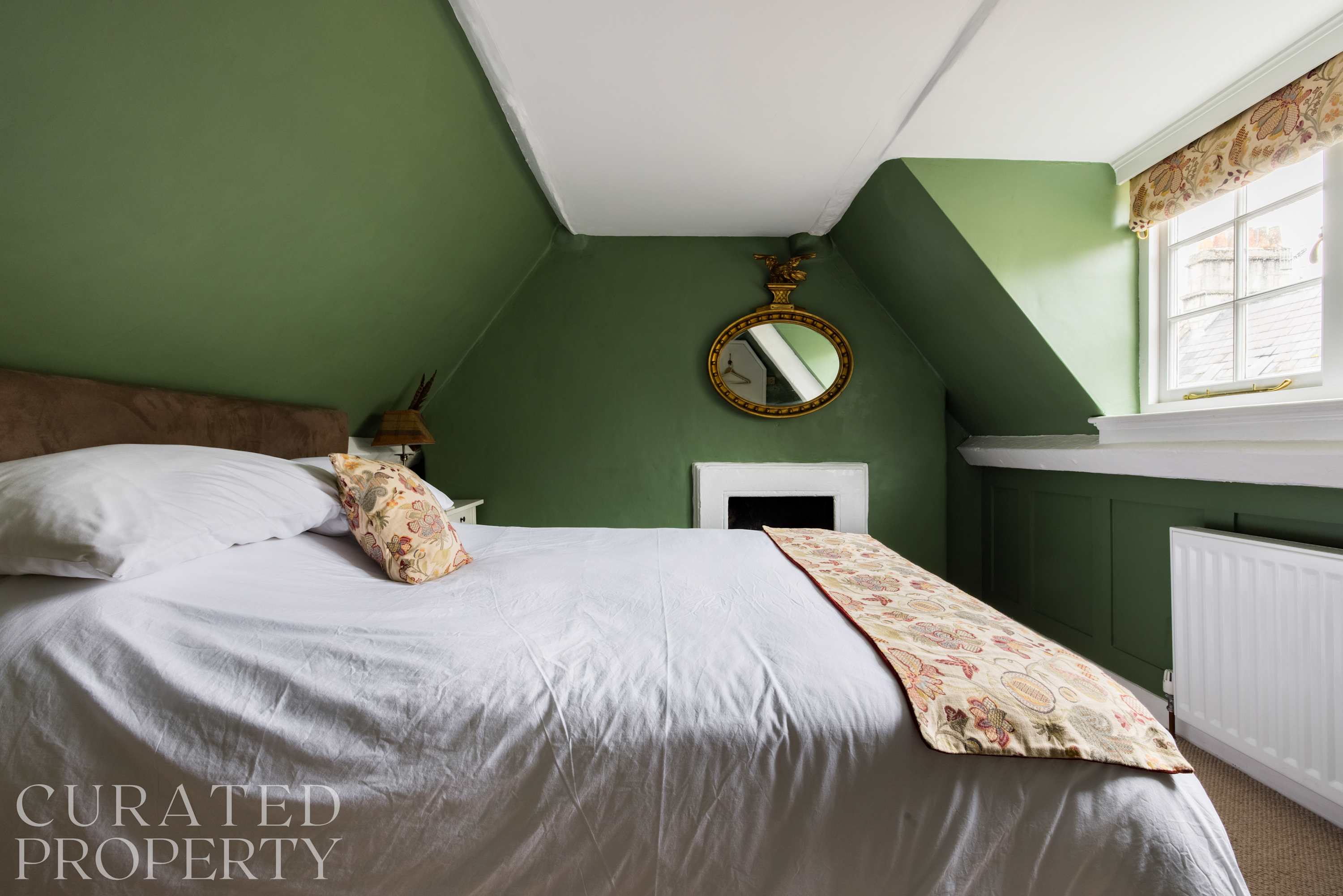 Spacious & Homely Georgian Town House Central Bath in 4 Pierrepont Place BA1 1JX - Property image 19 - VivreStays