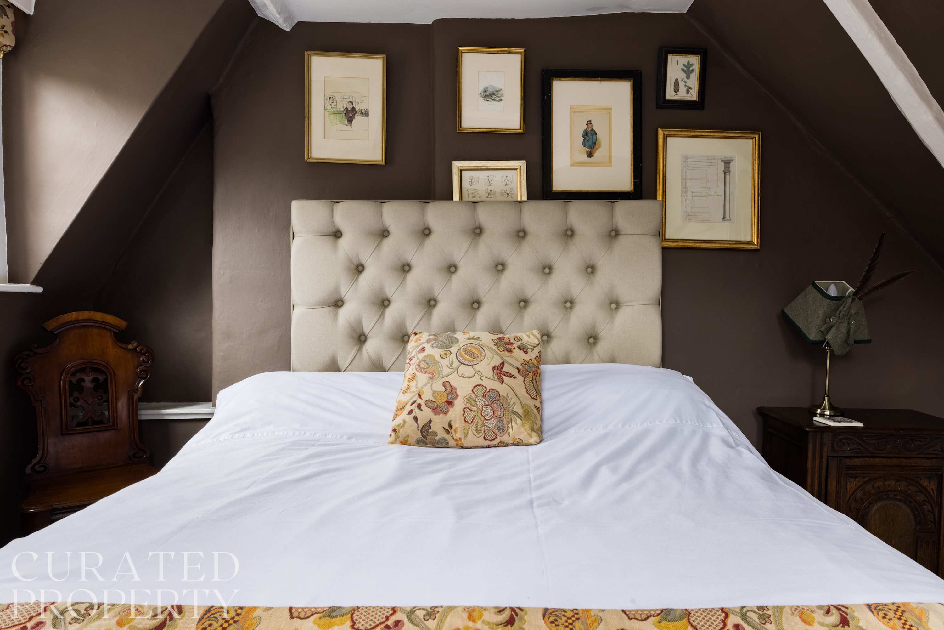 Spacious & Homely Georgian Town House Central Bath in 4 Pierrepont Place BA1 1JX - Property image 4 - VivreStays