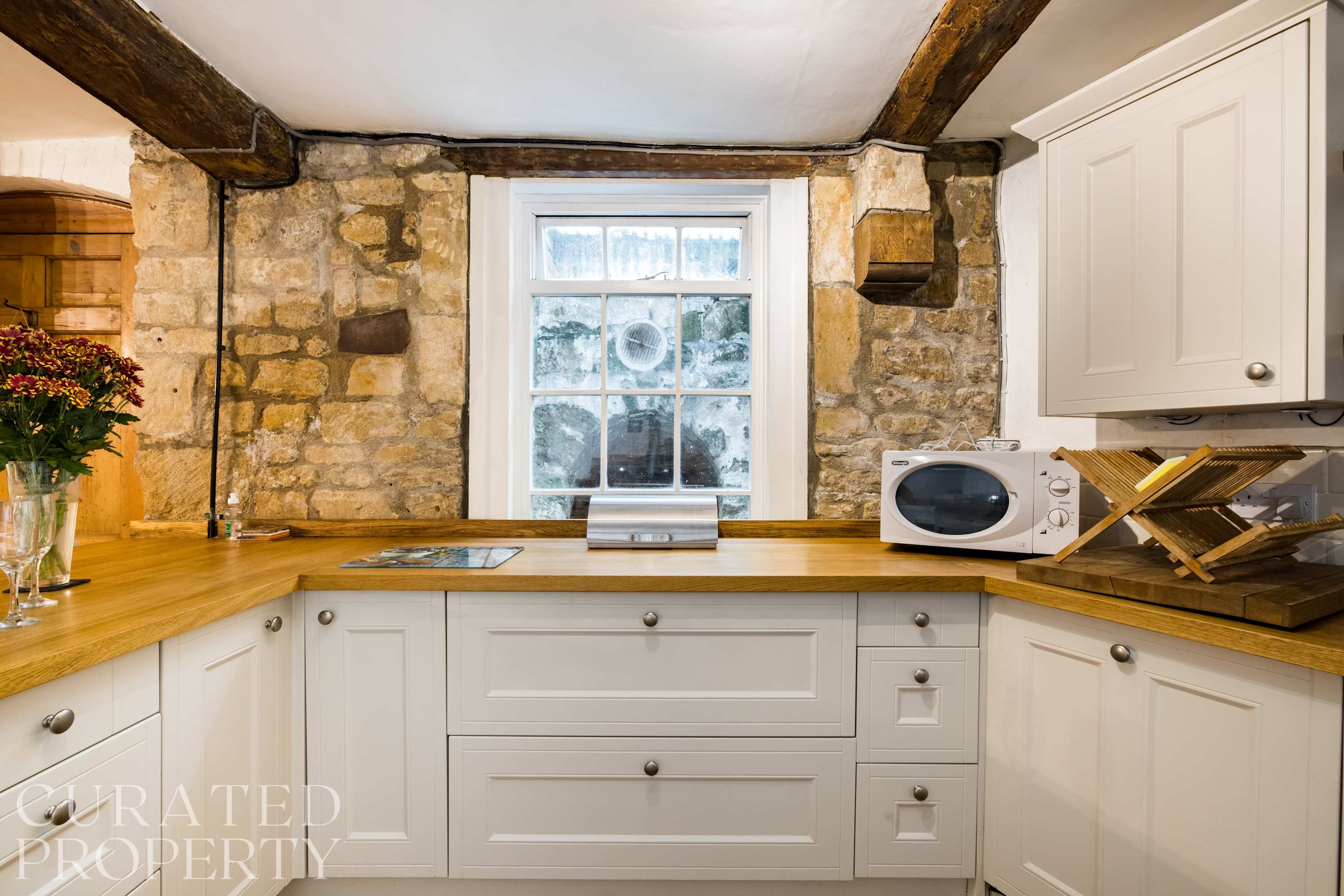 Spacious & Homely Georgian Town House Central Bath in 4 Pierrepont Place BA1 1JX - Property image 9 - VivreStays