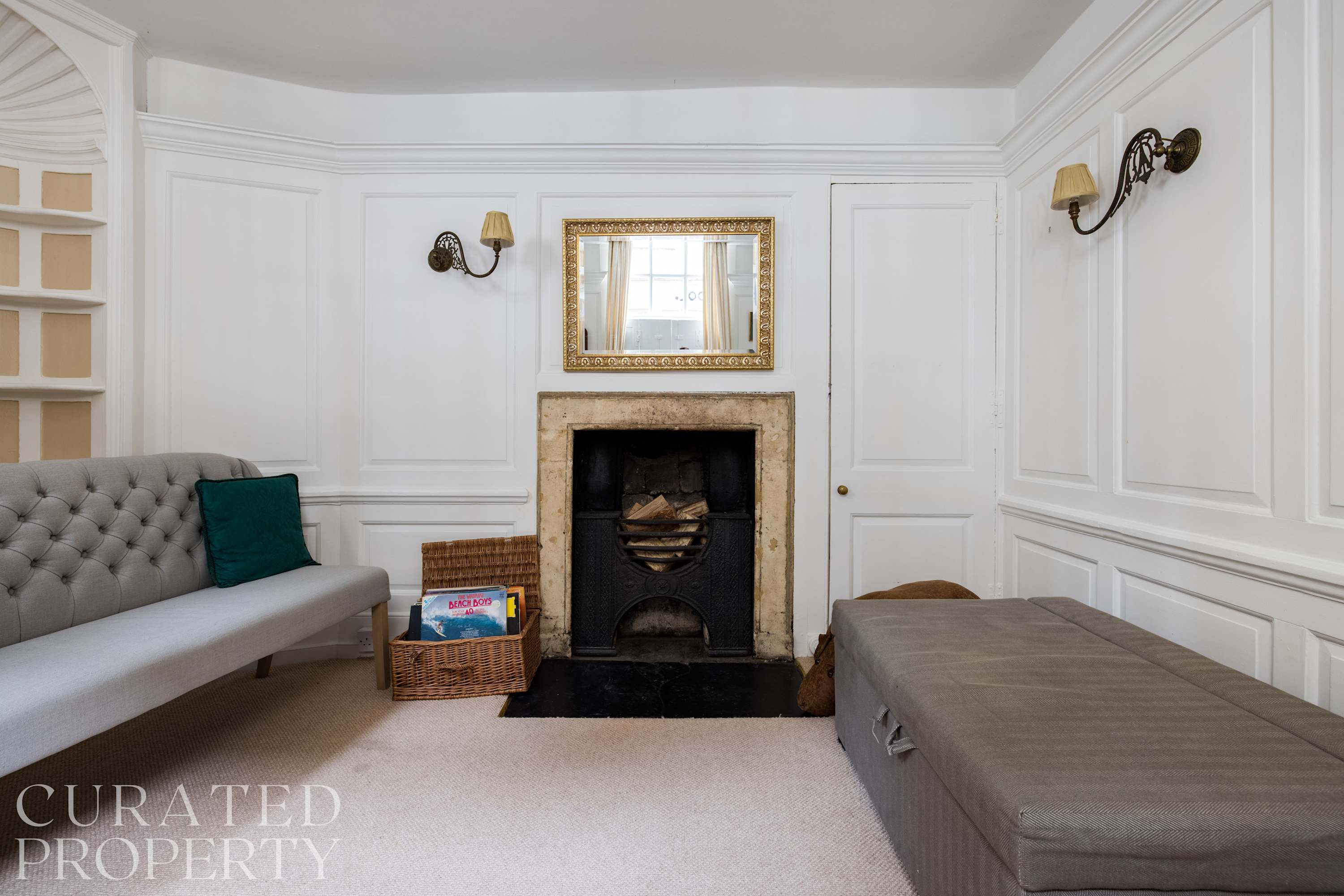 Spacious & Homely Georgian Town House Central Bath in 4 Pierrepont Place BA1 1JX - Property image 12 - VivreStays