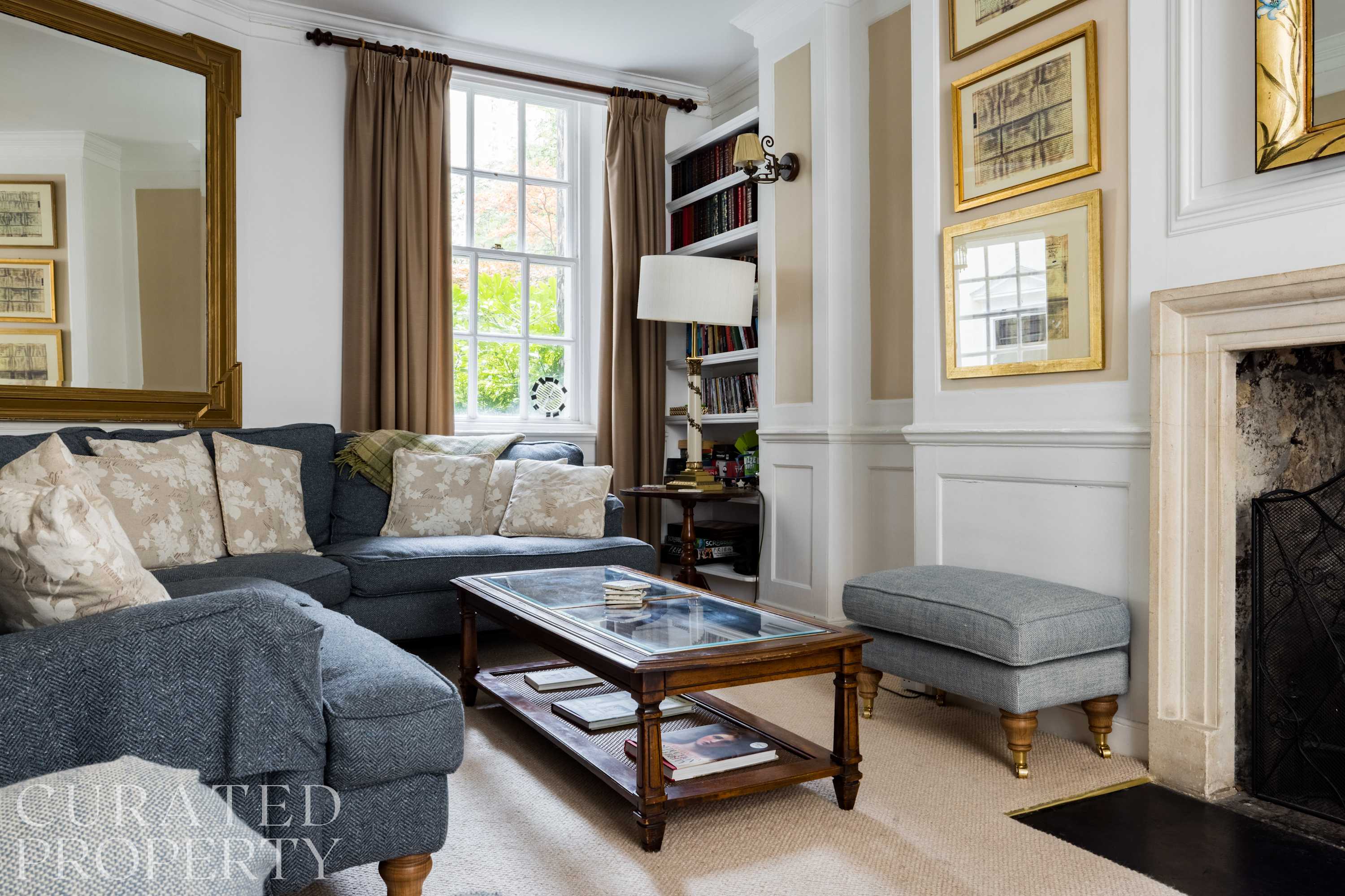 Spacious & Homely Georgian Town House Central Bath in 4 Pierrepont Place BA1 1JX - Property image 13 - VivreStays