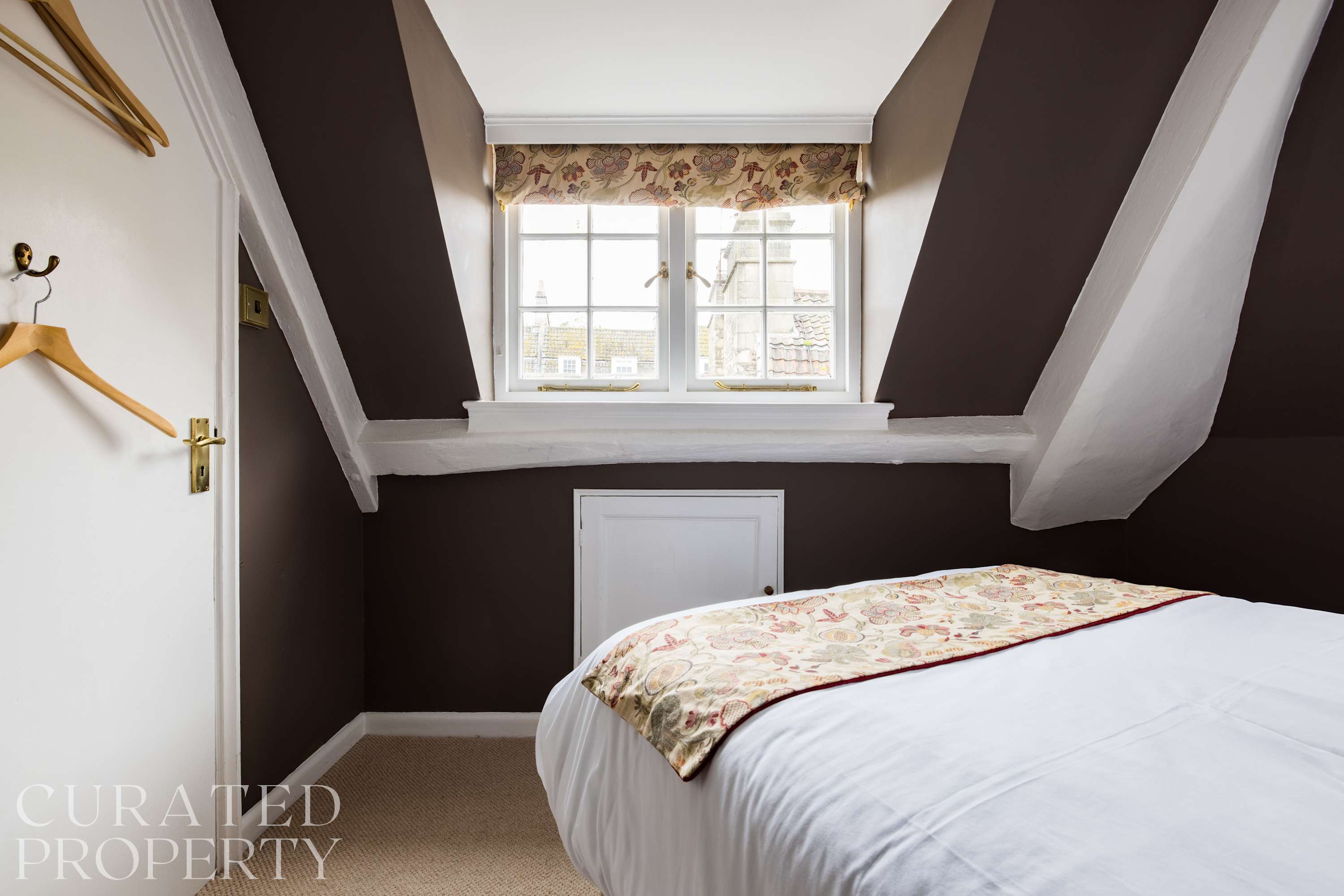 Spacious & Homely Georgian Town House Central Bath in 4 Pierrepont Place BA1 1JX - Property image 23 - VivreStays