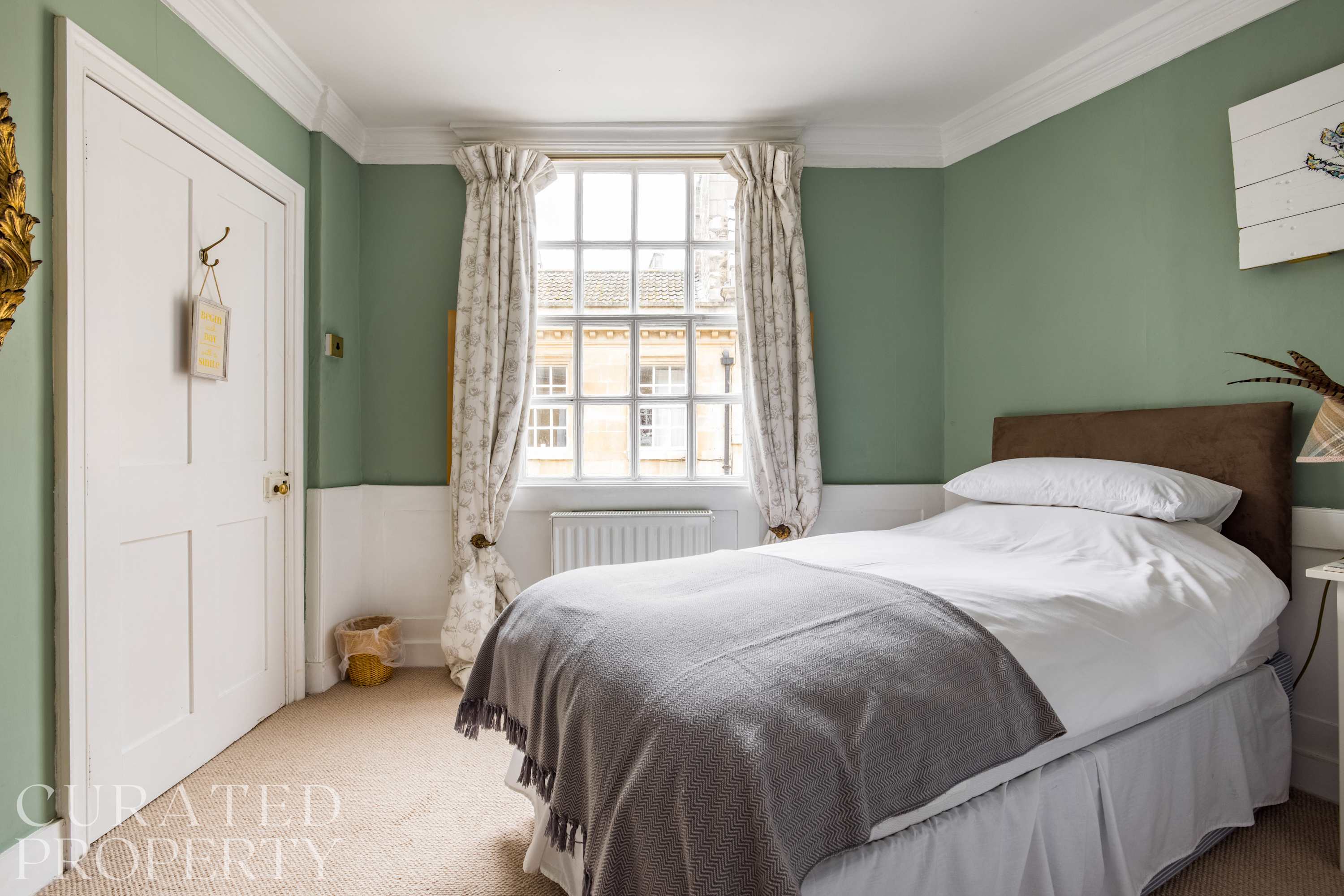 Spacious & Homely Georgian Town House Central Bath in 4 Pierrepont Place BA1 1JX - Property image 30 - VivreStays