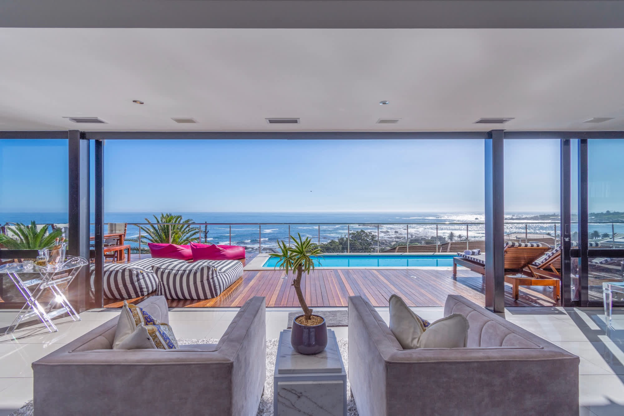 Dazzling Camps Bay Holiday Escape at Villa Salt Life