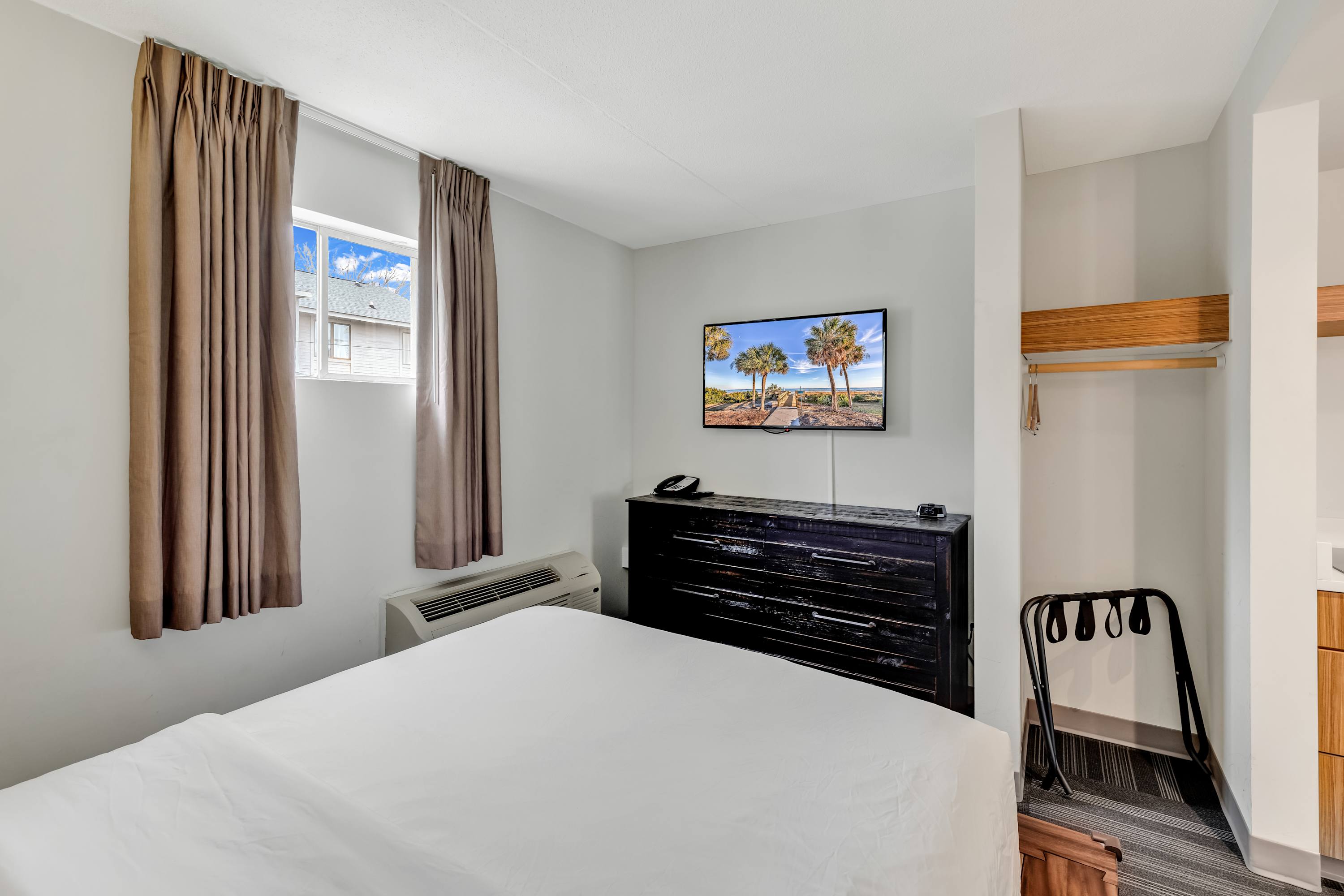 Holiday Shores 2BR Suite 210 | Photo 10