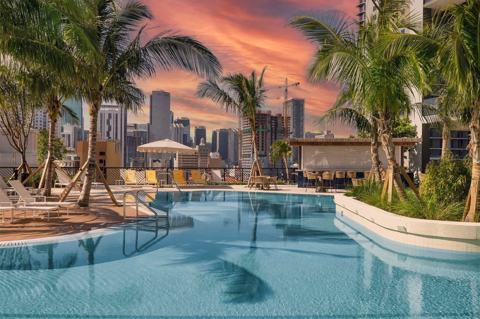 Amazing Apartment with amenities and Pool