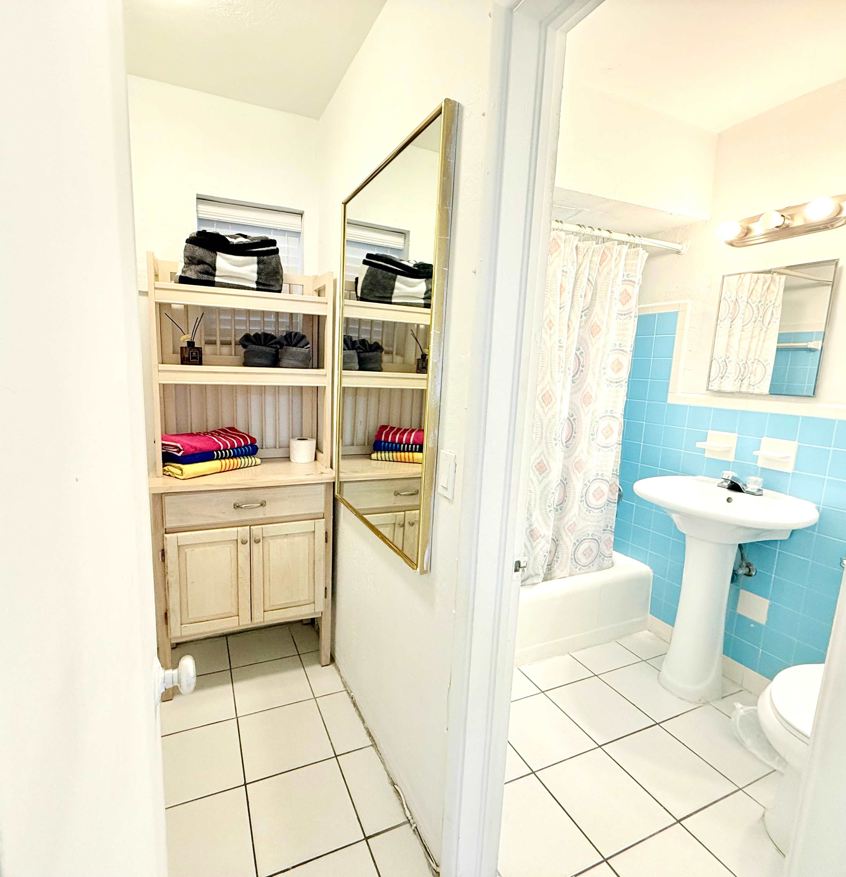 Southwinds #2 for 3, King Studio for 3 w/ Kitchen - Picture 17