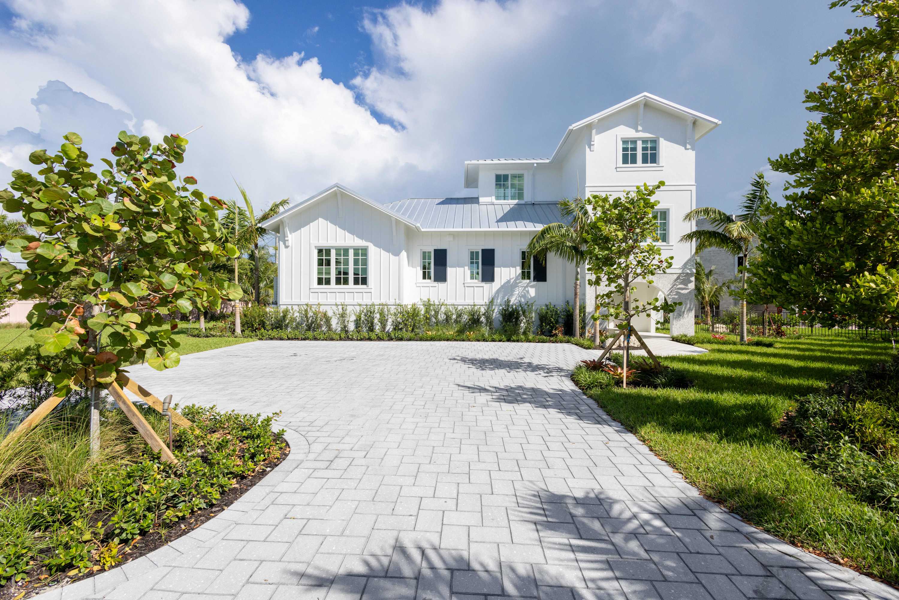 FloraLee House | Stunning Estate w/ Heated Pool