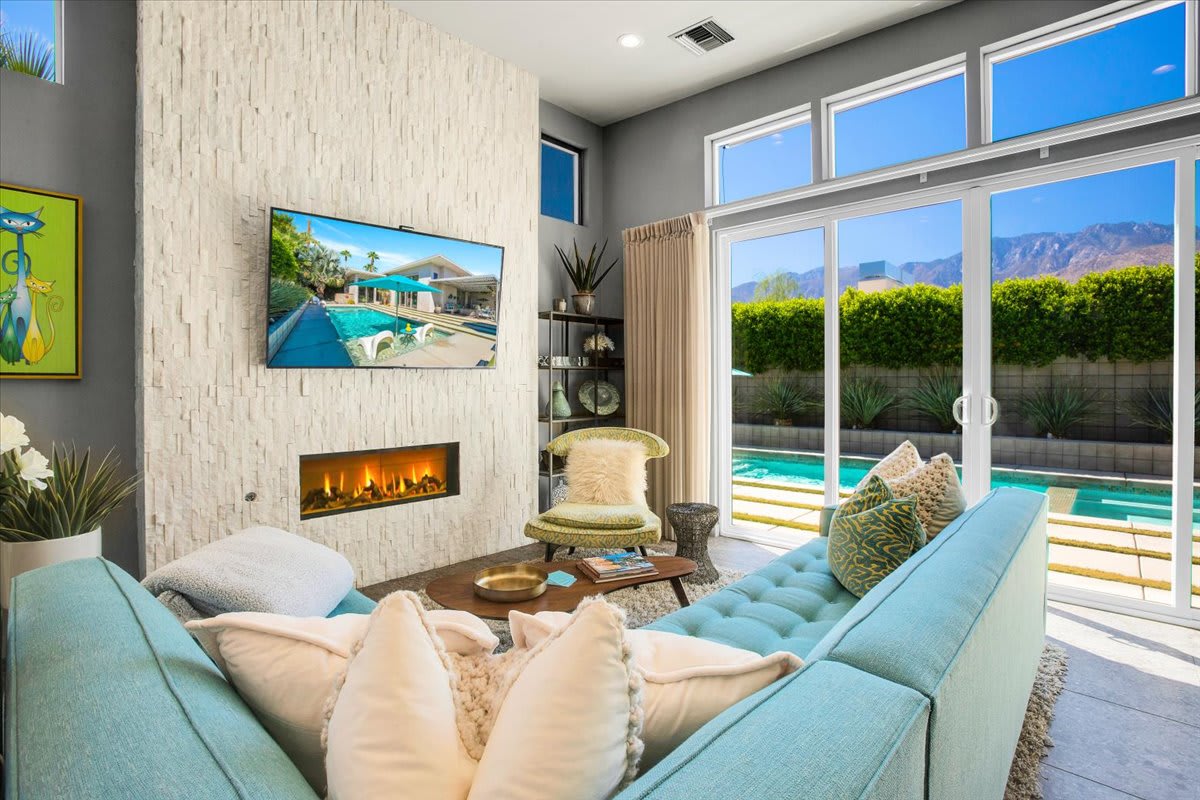 Luxury Hidden Gem | Pool, Hot Tub & Mountain Views