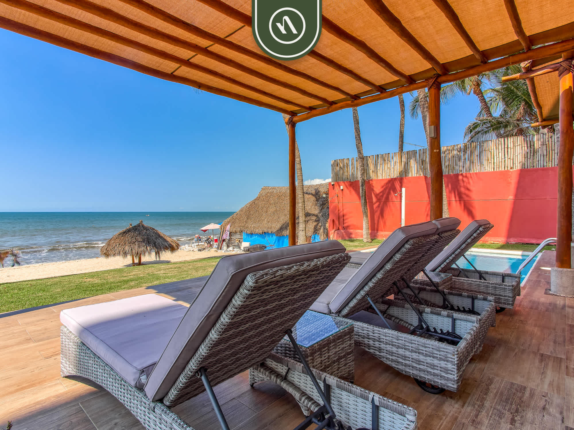 Oceanview 4 BR Condo - Pool - Beach - Terrace - Foto 1