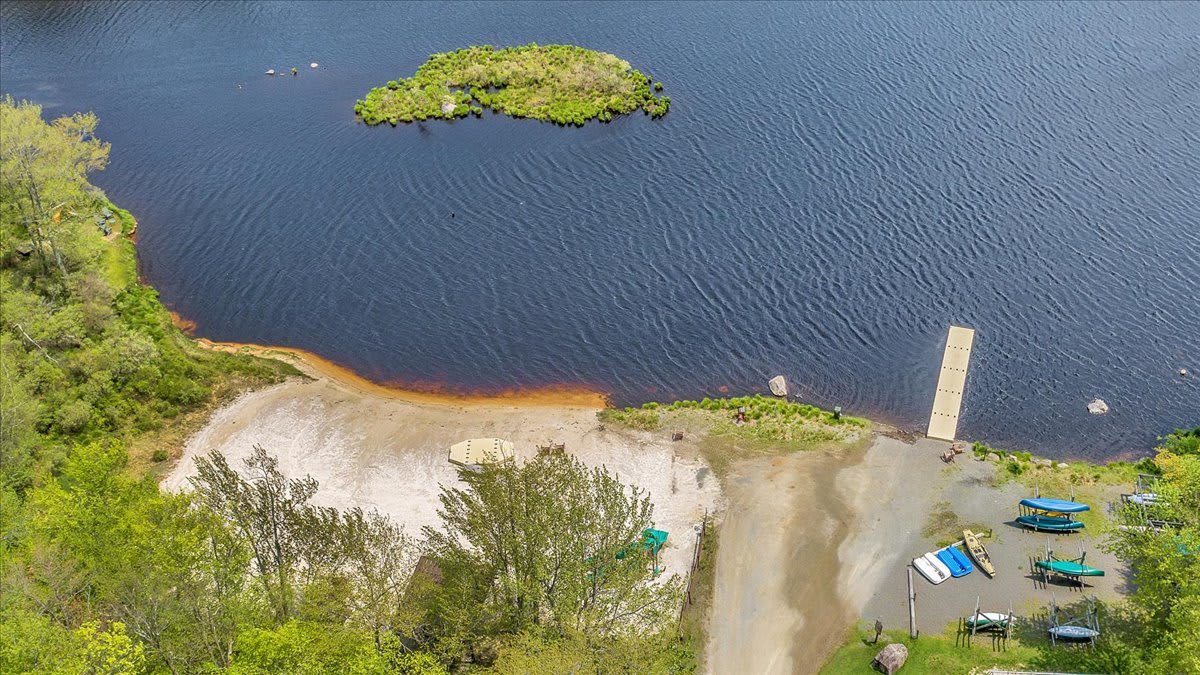 Emerald Pines Cabin | Lake Access | Hot Tub