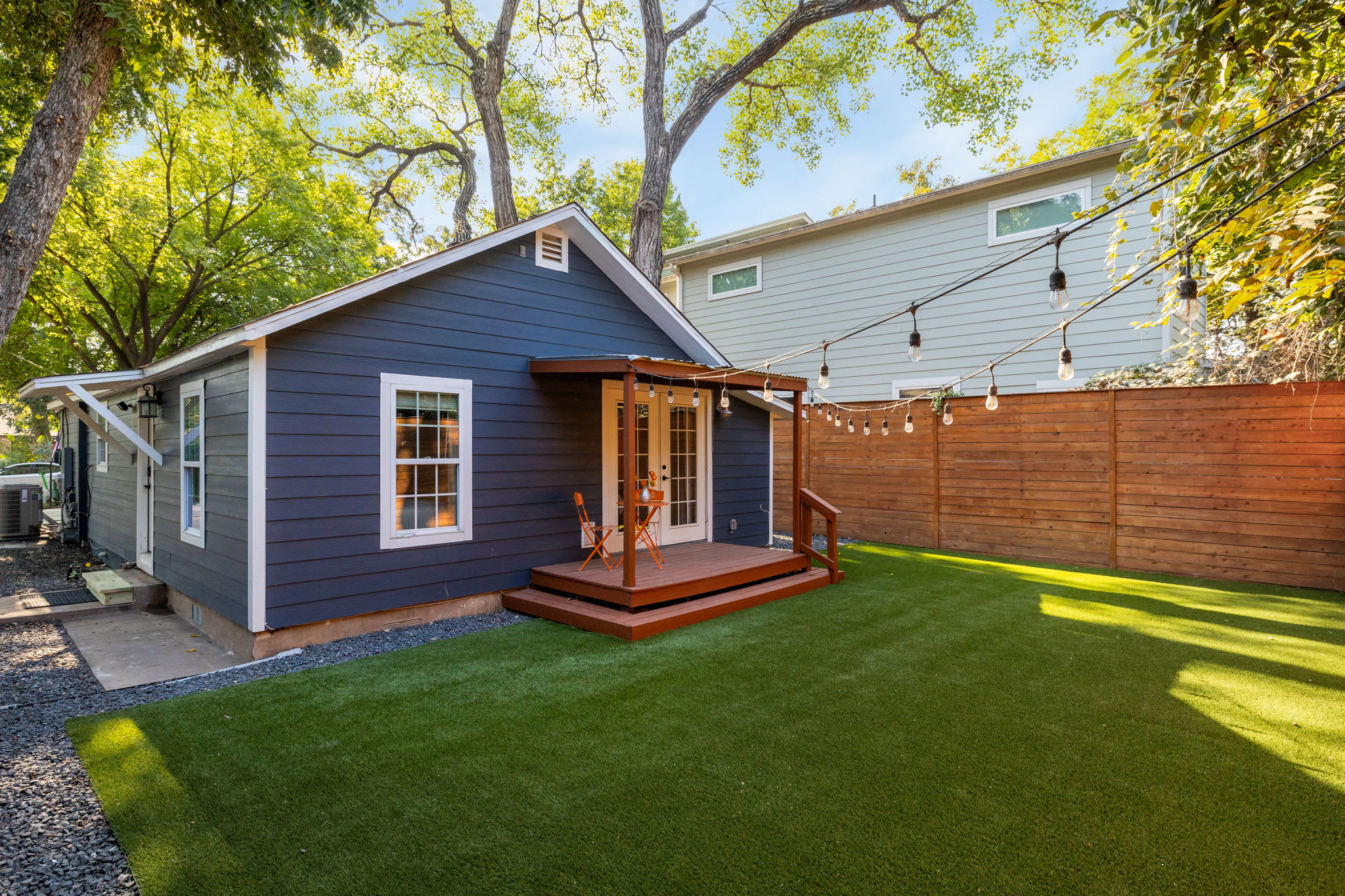 Walkable, Prime East Austin Location | Casa Cherico 