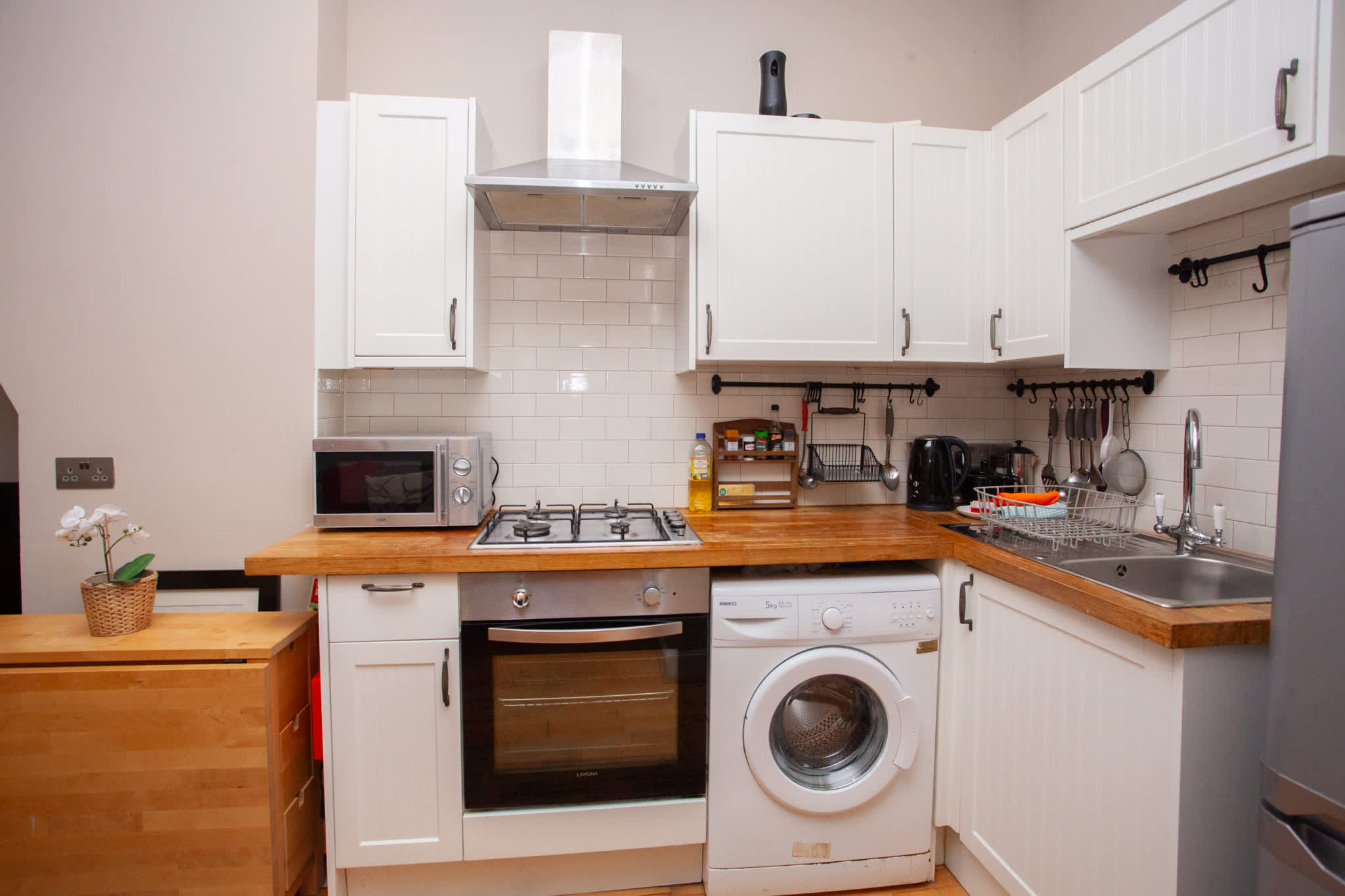 View Bright Flat Near Glasgow City Center in 51 Rose Street G3 6SF Bright Flat Near Glasgow City Center in 51 Rose Street G3 6SF - Property image 8 - VivreStays
