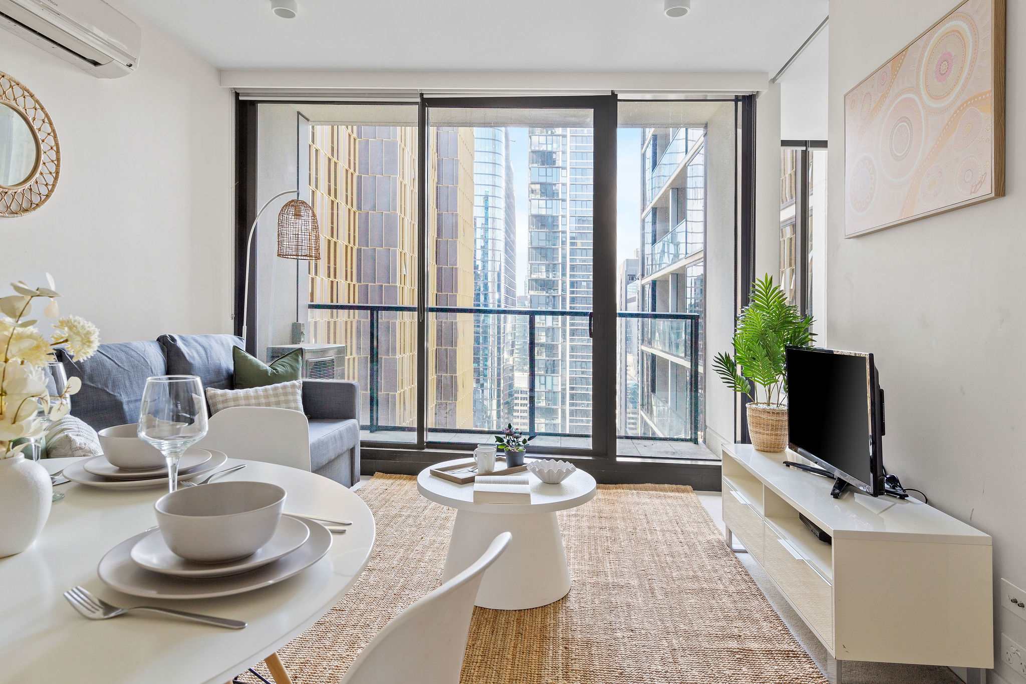 Serene 2BR Apartment in the Heart of Melbourne β Melbourne, Victoria β vacation rental