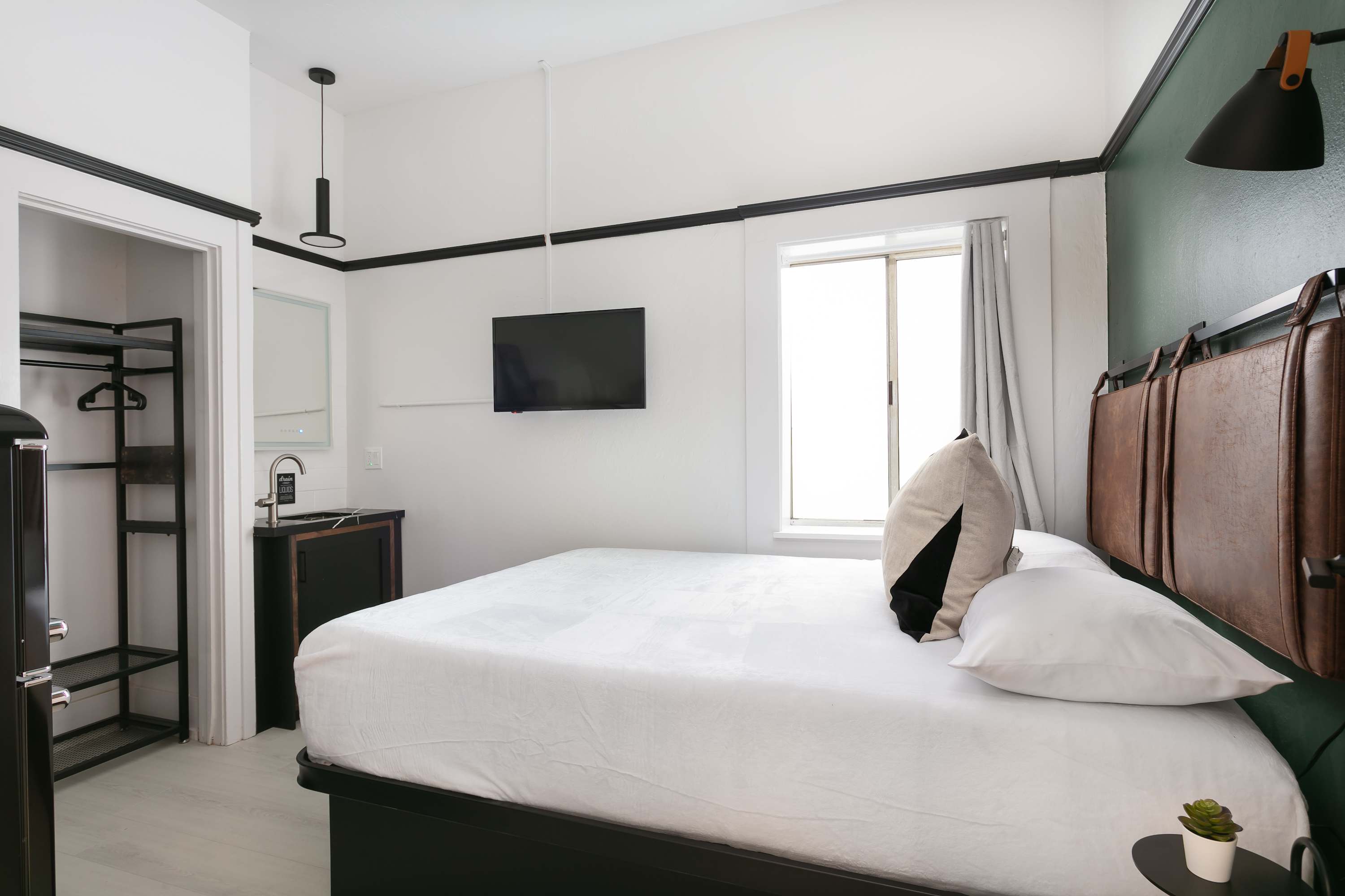 Charming Retreat With Kitchenette And Smart Hdtv - Stylish Urban Haven - San Diego