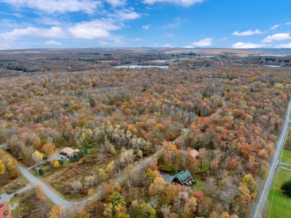 Pocono Log Cabin |Gold Star Community |