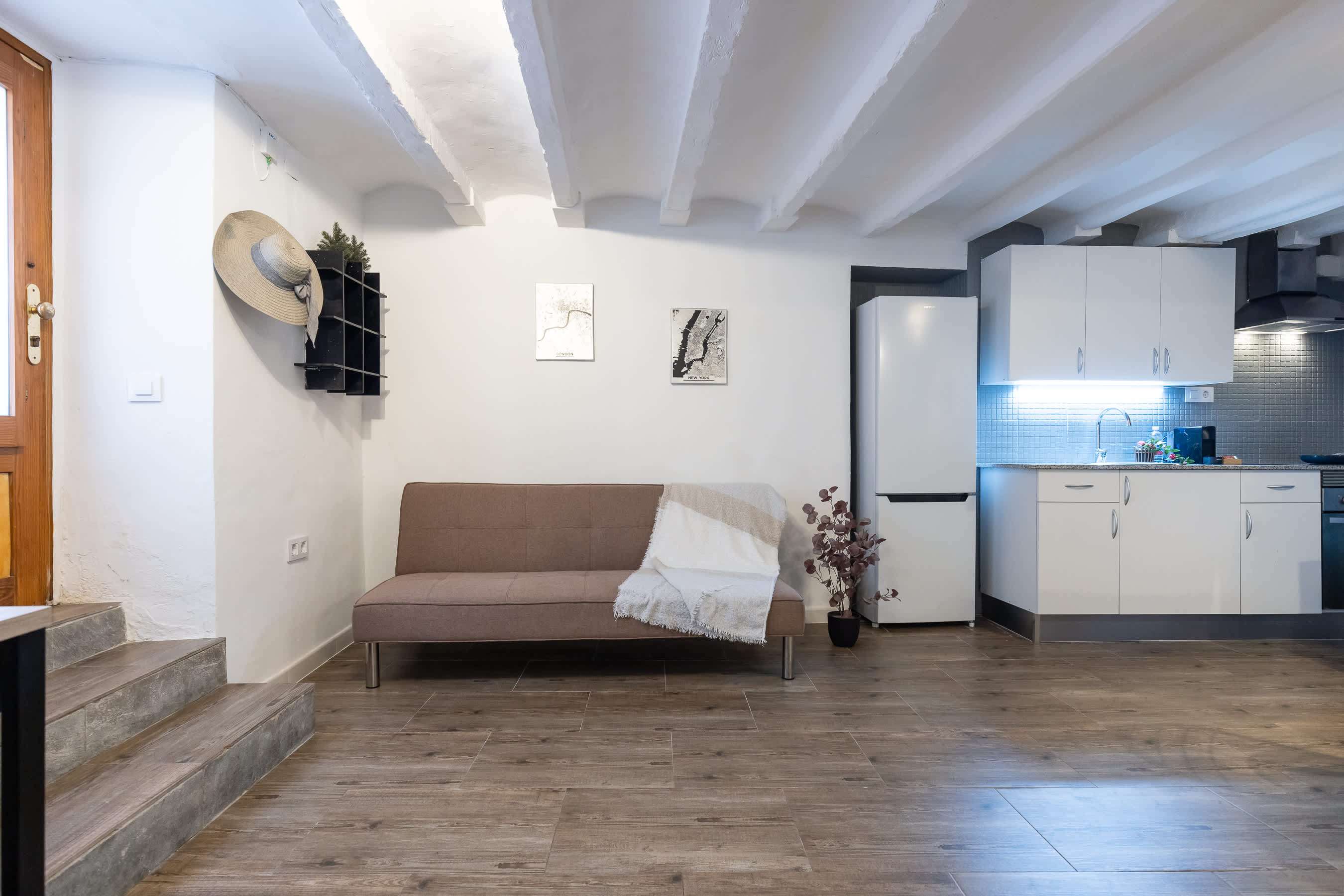 Property thumbnail 9