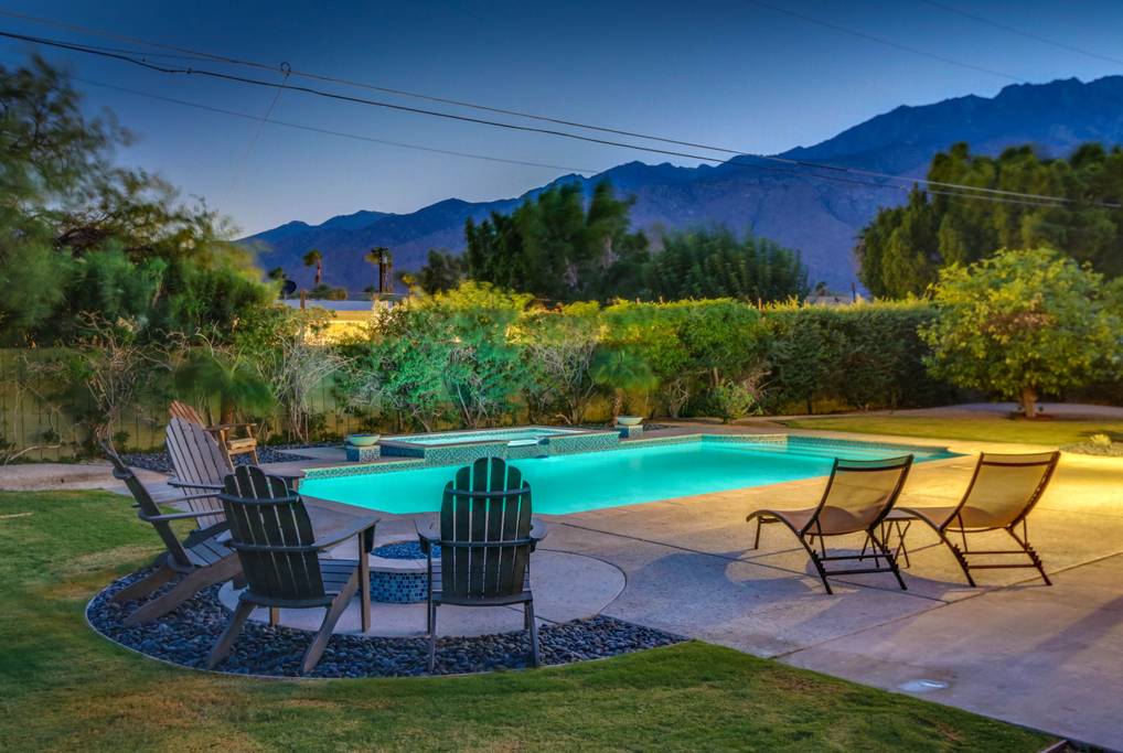 Relax at the 3BR Tranquil Oasis in Palm Springs