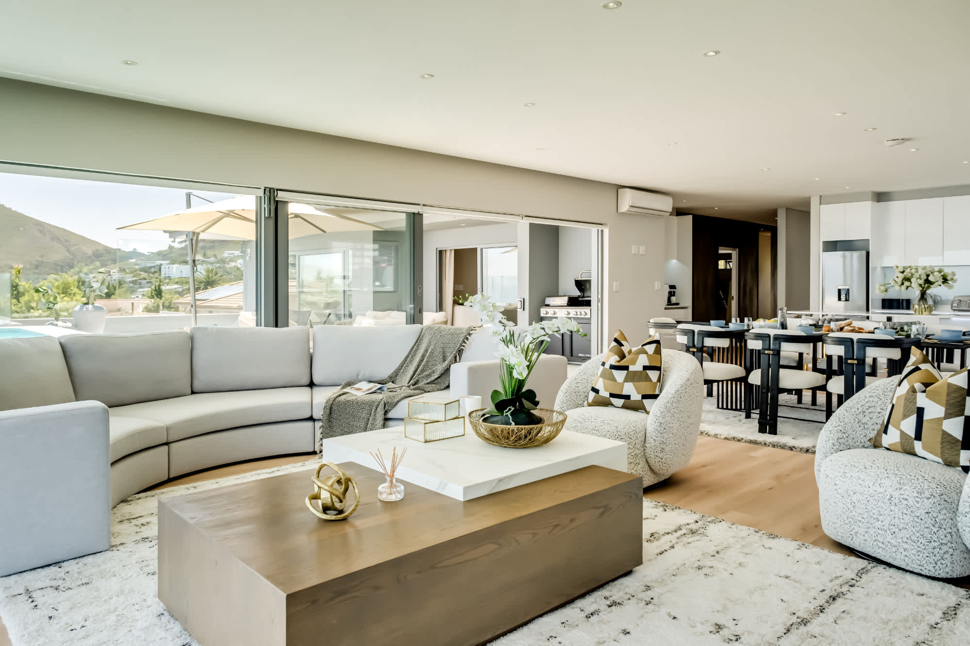 Amazing Views and Holiday living at Khalanga Penthouse 7