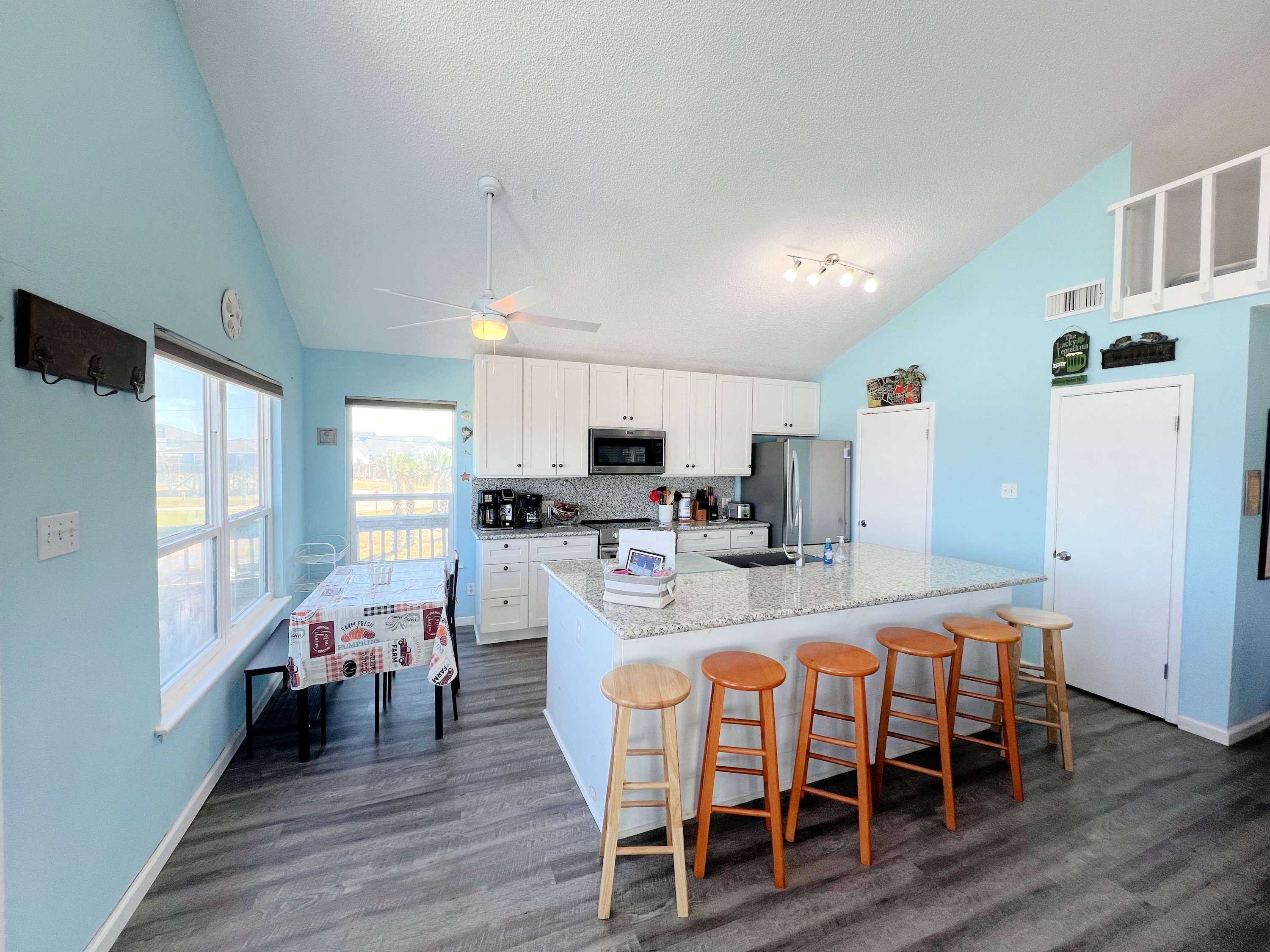 Seaside Solace Quiet Peaceful Island Escape 7