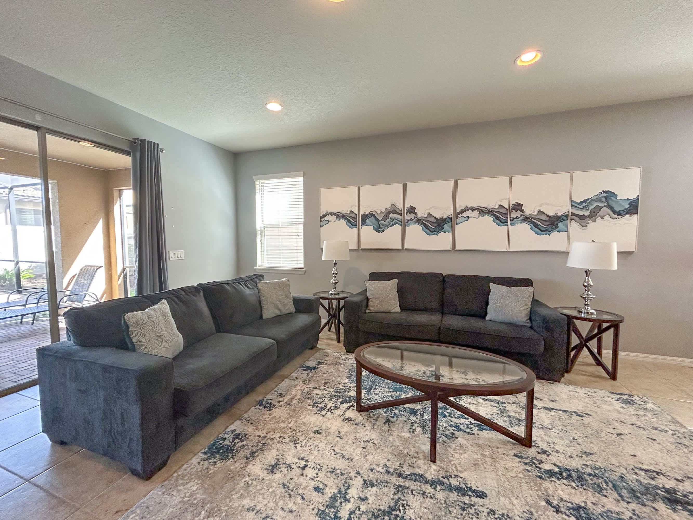 Spacious group-friendly layout