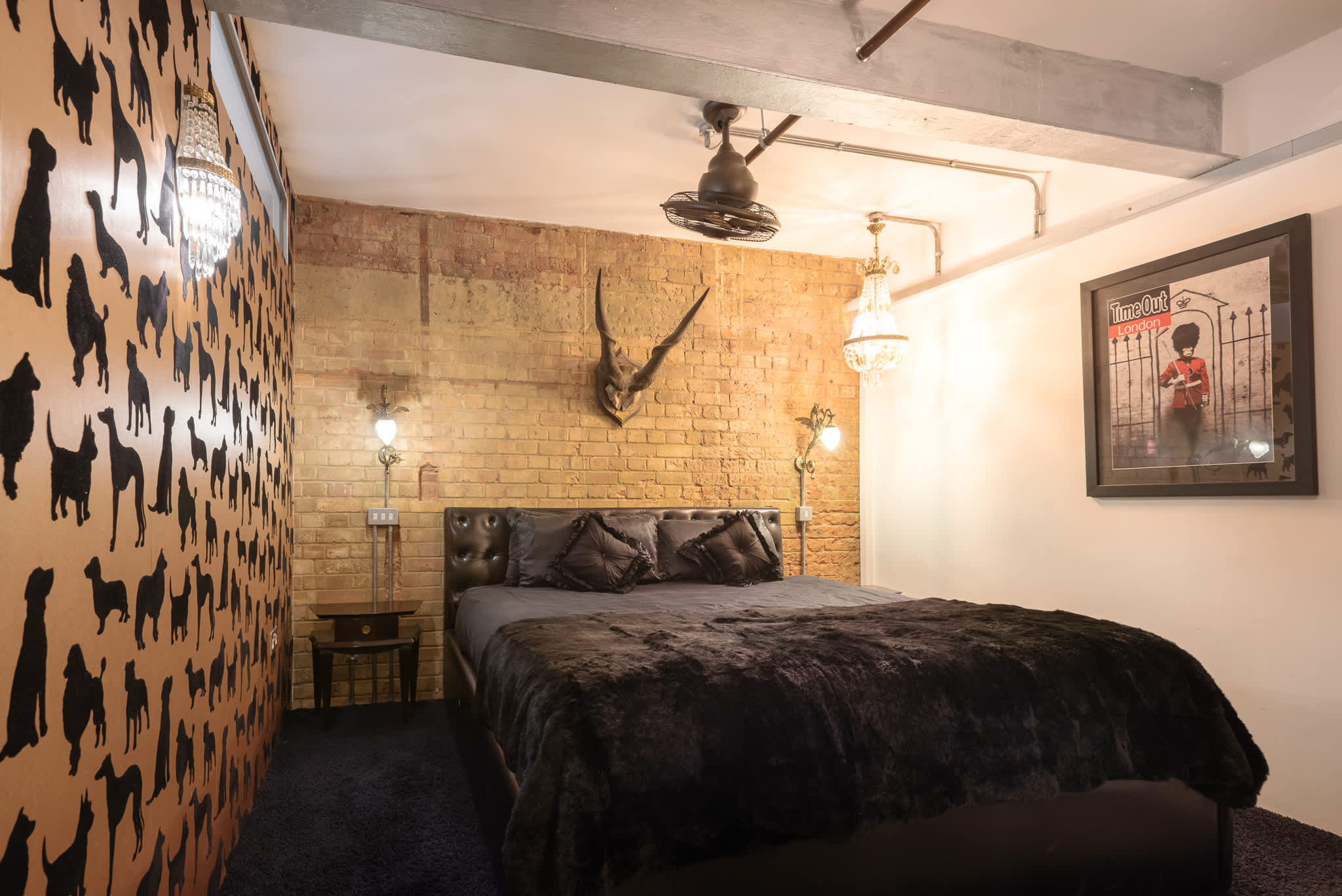 View Luxurious Loft Central Soho - 3 Bedrooms & Office! in 10 Richmond Mews W1D 3DD Luxurious Loft Central Soho - 3 Bedrooms & Office! in 10 Richmond Mews W1D 3DD - Property image 54 - VivreStays
