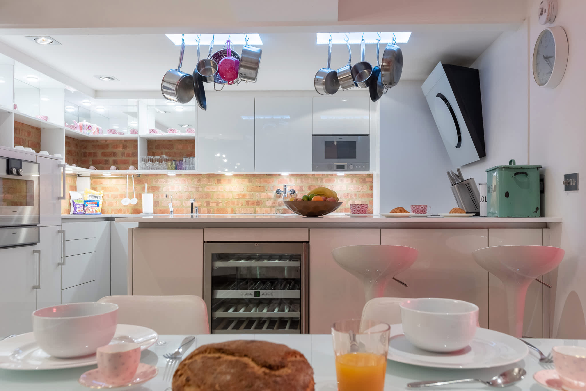 View Luxurious Loft Central Soho - 3 Bedrooms & Office! in 10 Richmond Mews W1D 3DD Luxurious Loft Central Soho - 3 Bedrooms & Office! in 10 Richmond Mews W1D 3DD - Property image 44 - VivreStays