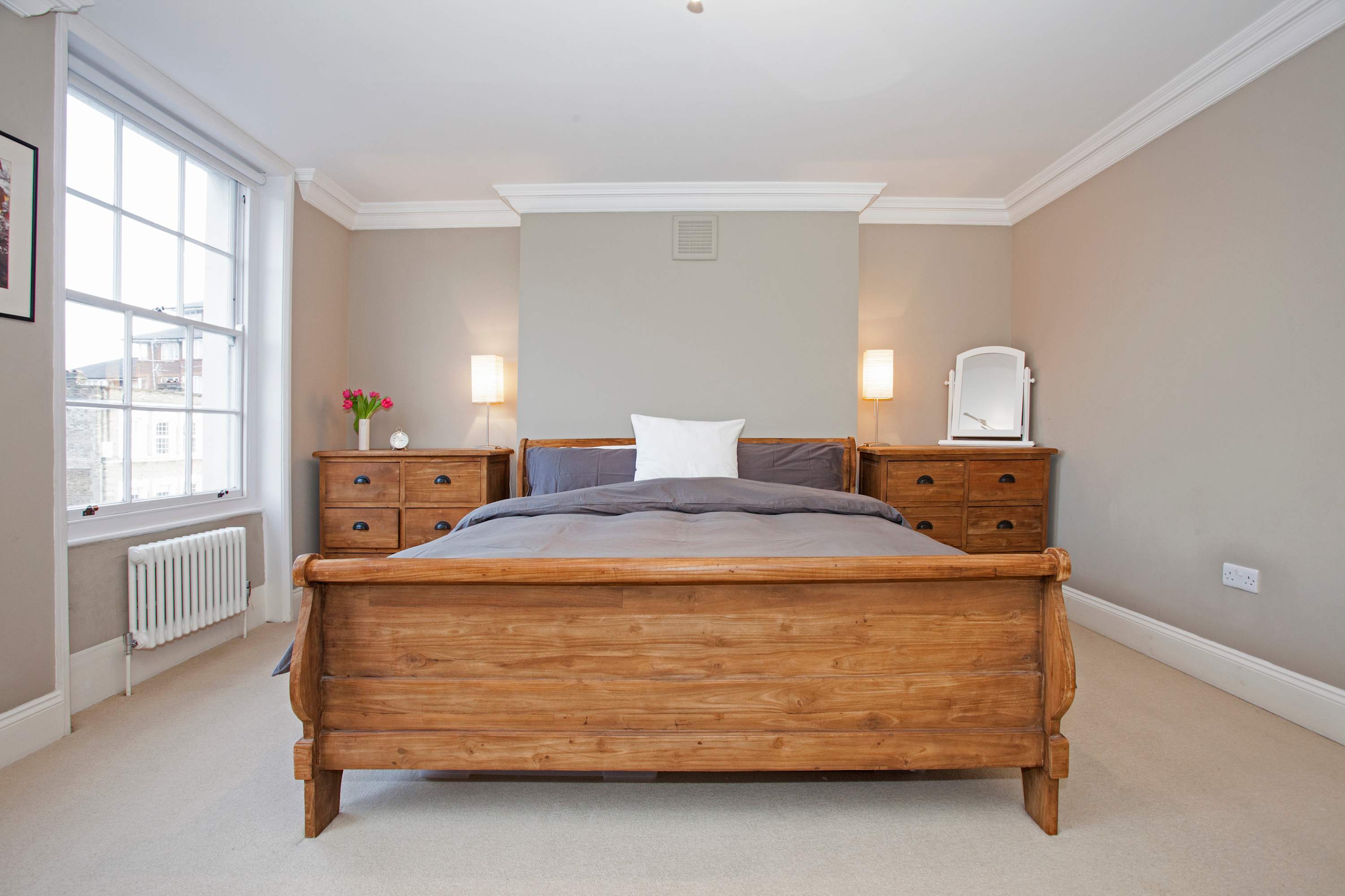 Luxury Marylebone 2-Bed Duplex with Terrace in 105B Lisson Grove NW1 6UP - Property image 37 - VivreStays