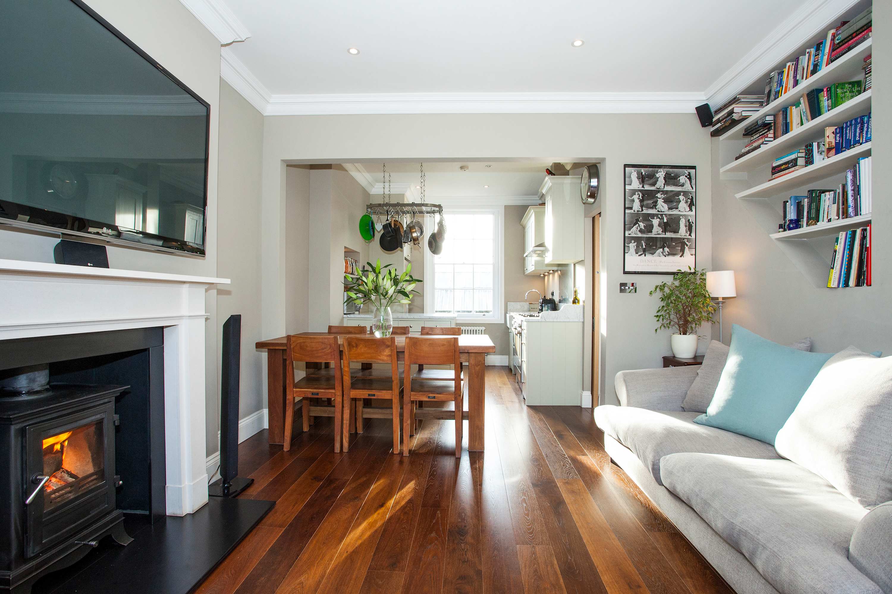 Luxury Marylebone 2-Bed Duplex with Terrace in 105B Lisson Grove NW1 6UP - Property image 35 - VivreStays