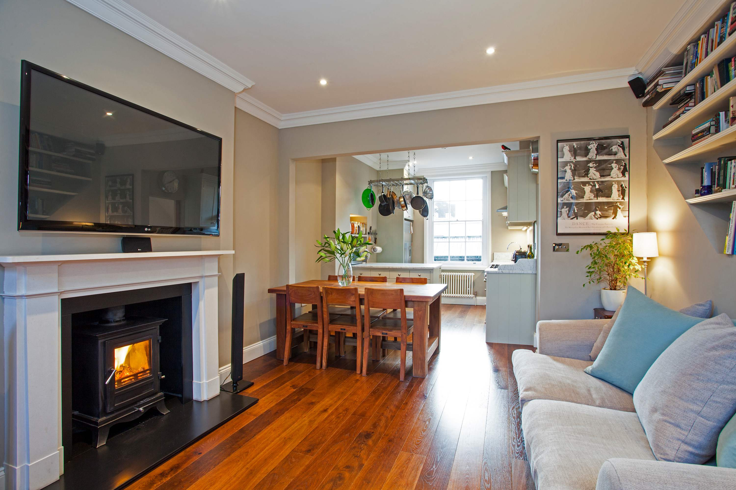 Luxury Marylebone 2-Bed Duplex with Terrace in 105B Lisson Grove NW1 6UP - Property image 30 - VivreStays