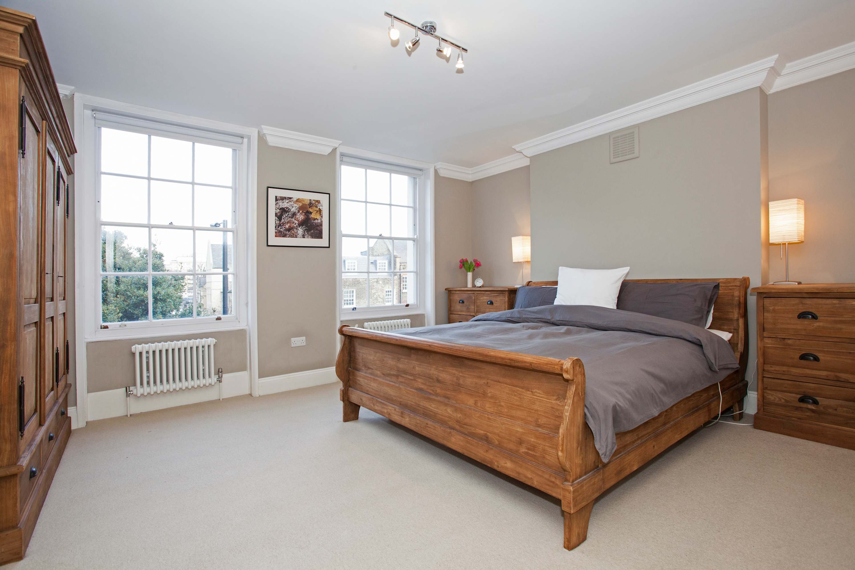 Luxury Marylebone 2-Bed Duplex with Terrace in 105B Lisson Grove NW1 6UP - Property image 33 - VivreStays