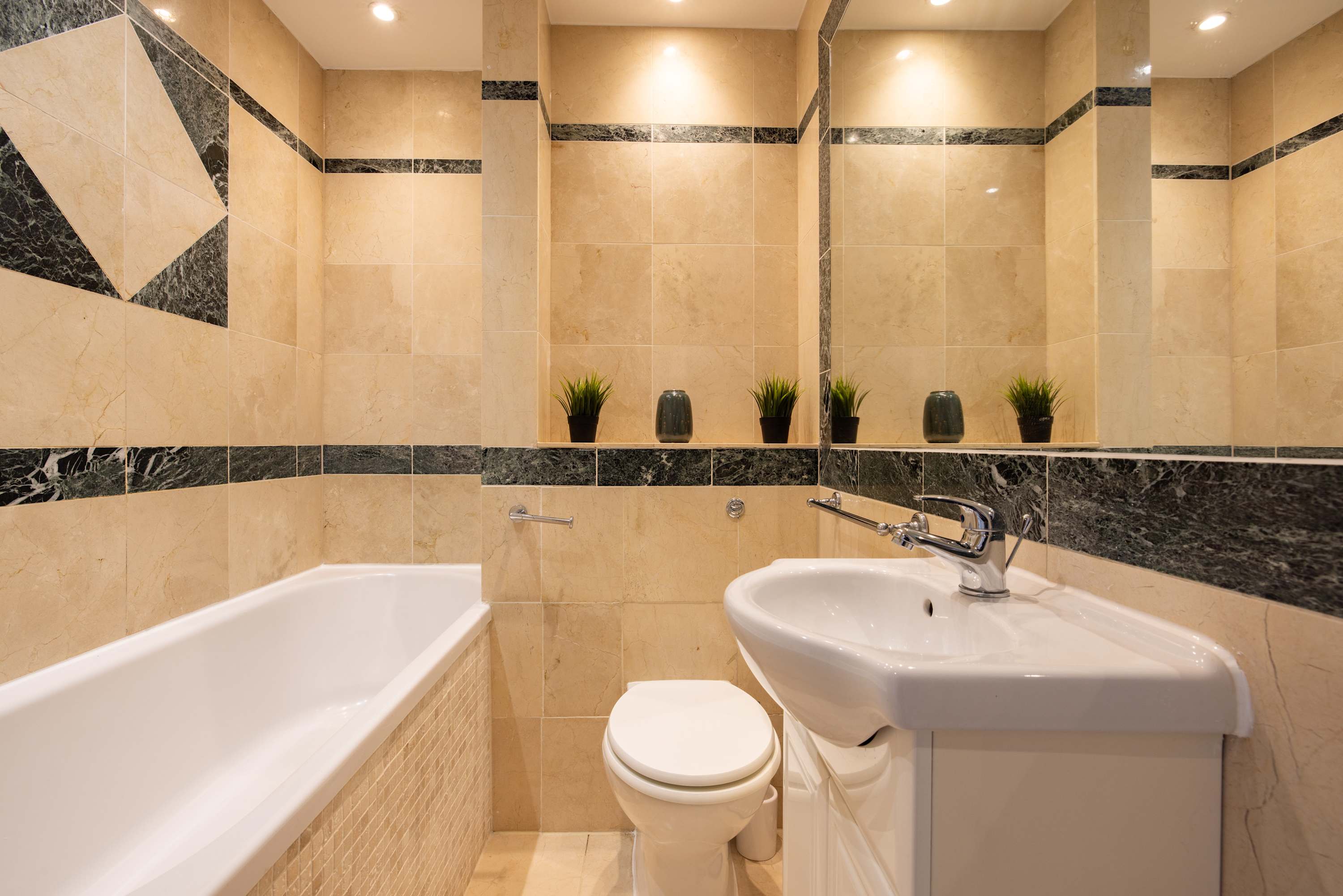 Chic & Light-filled Earls Court Flat near Tube in 49 Eardley Crescent SW5 9JT - Property image 36 - VivreStays