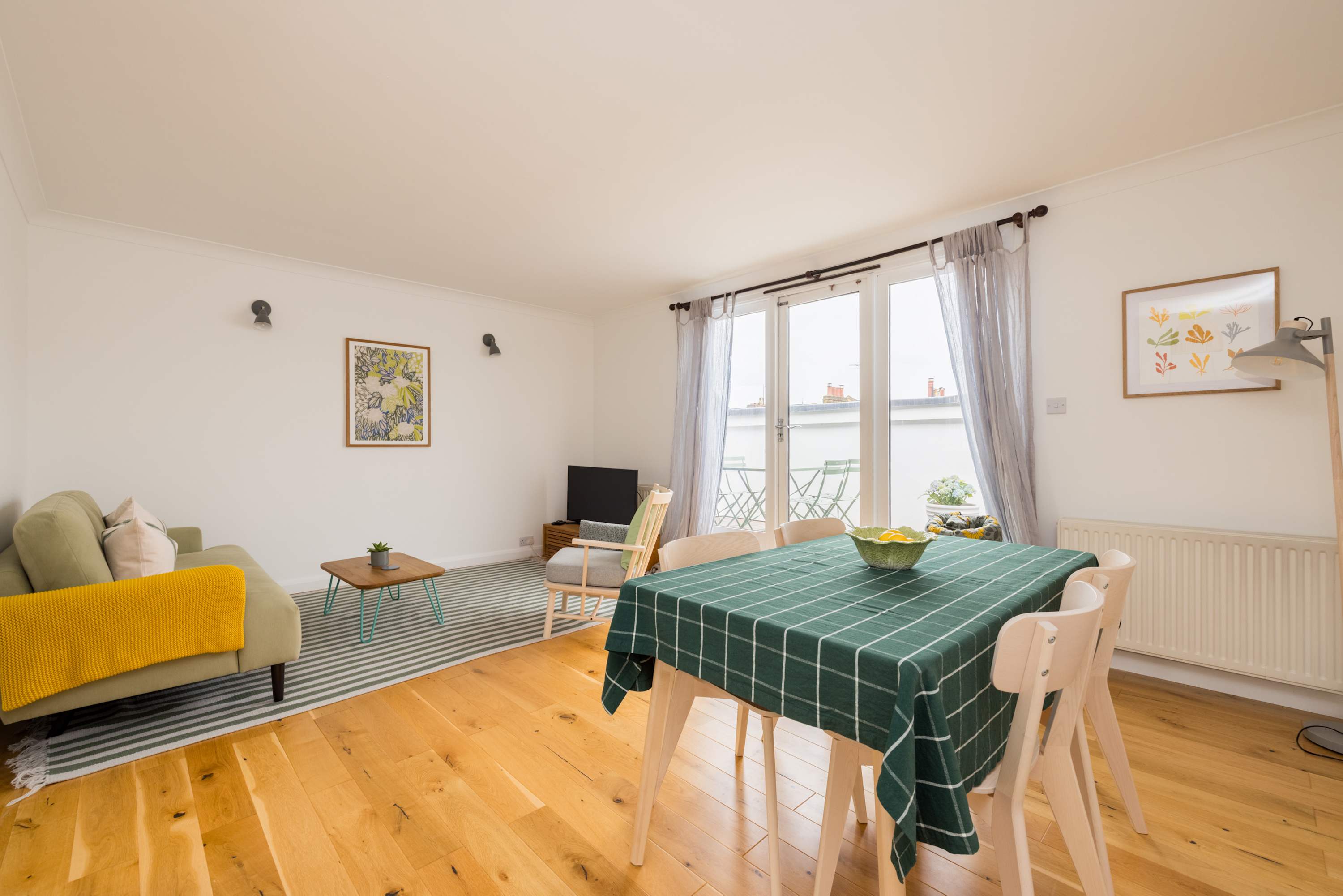 Charming Primrose Hill Rooftop Duplex in Gloucester Avenue 58 NW1 8JD - Property image 30 - VivreStays