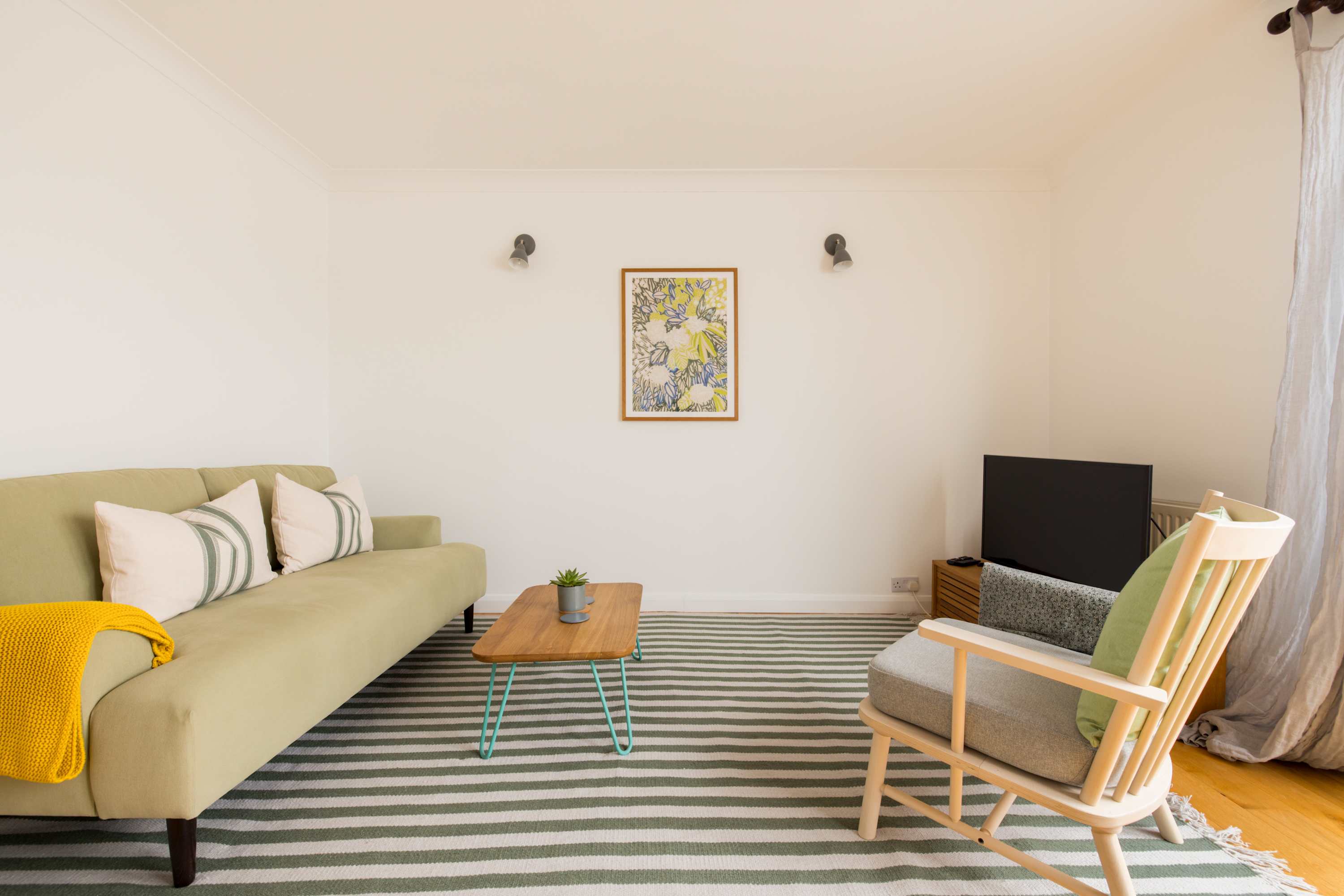 Charming Primrose Hill Rooftop Duplex in Gloucester Avenue 58 NW1 8JD - Property image 29 - VivreStays
