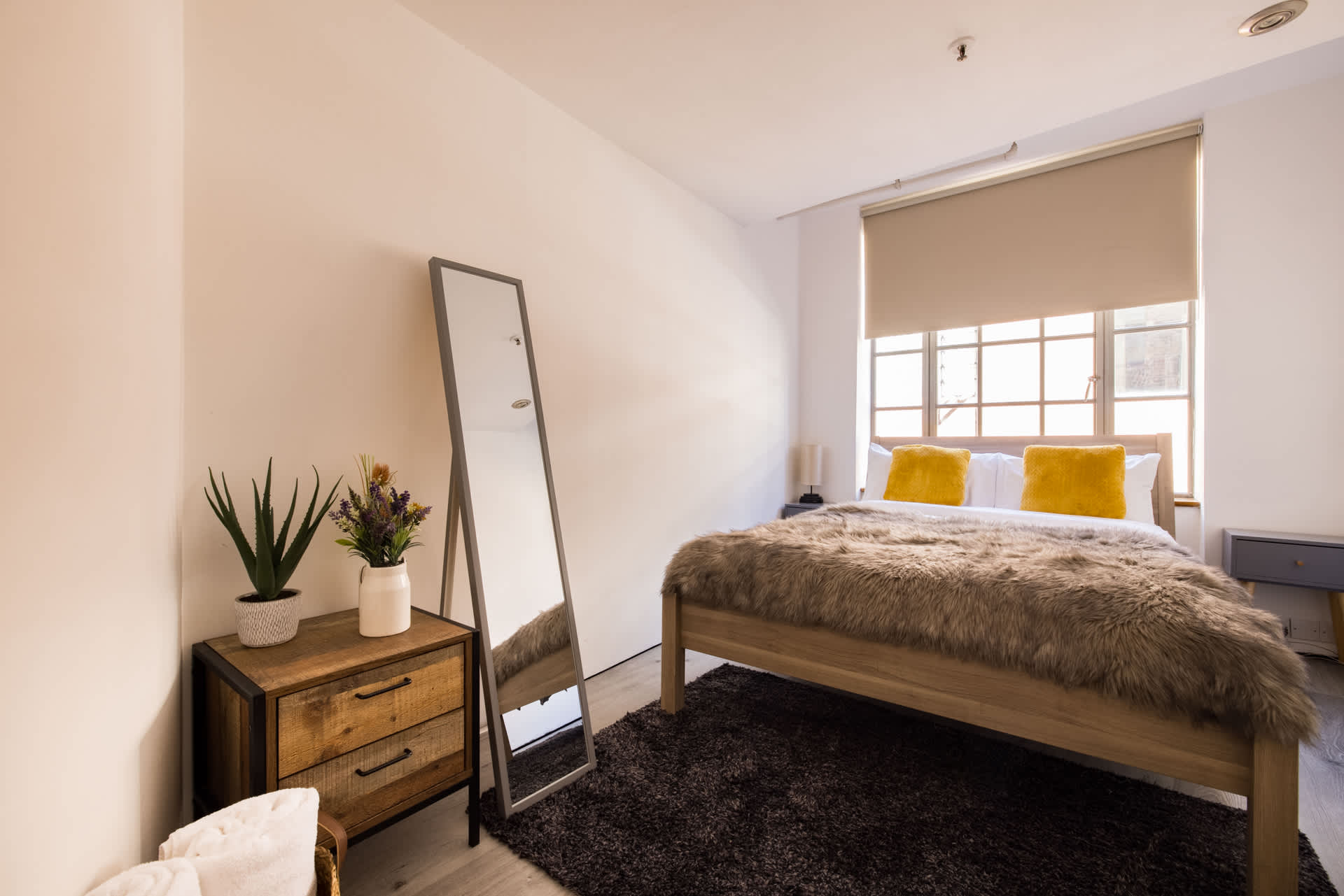 Soho Warehouse Loft with Concierge & Lift in Richmond Mews W1D 3DD - Property image 29 - VivreStays