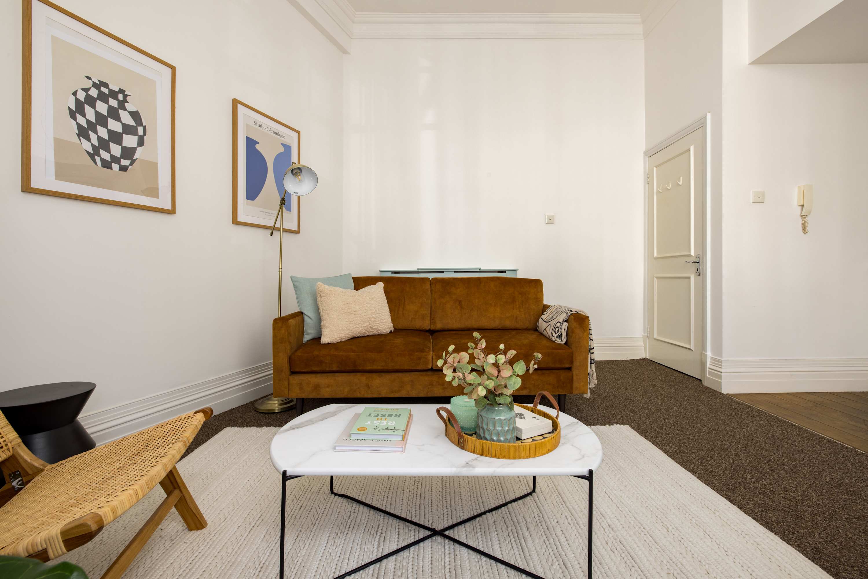 Spacious Earls Court Apt - Office & Rear Terrace in 58 Eardley Crescent SW5 9JZ - Property image 32 - VivreStays